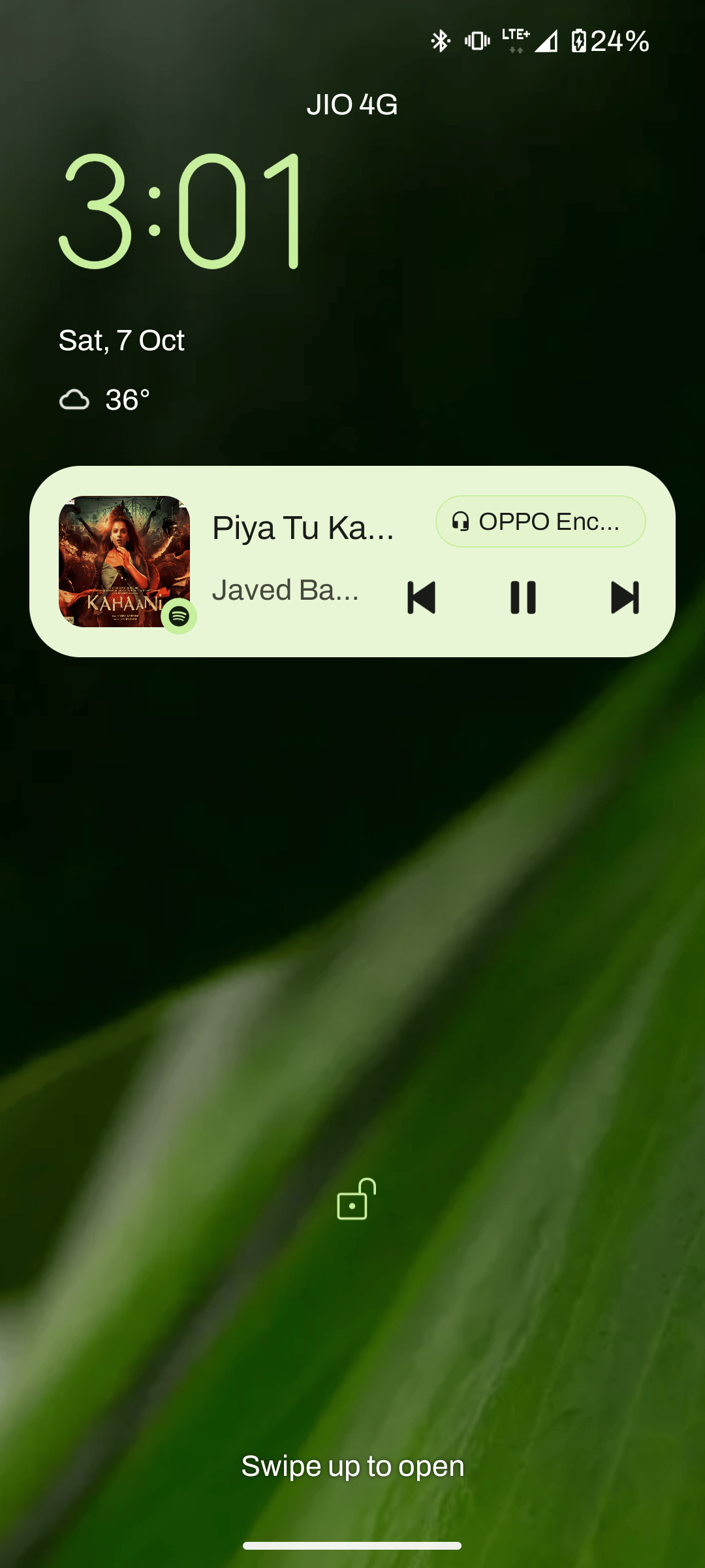 Help me find my old wallpaper. This is the only screenshot I have. r