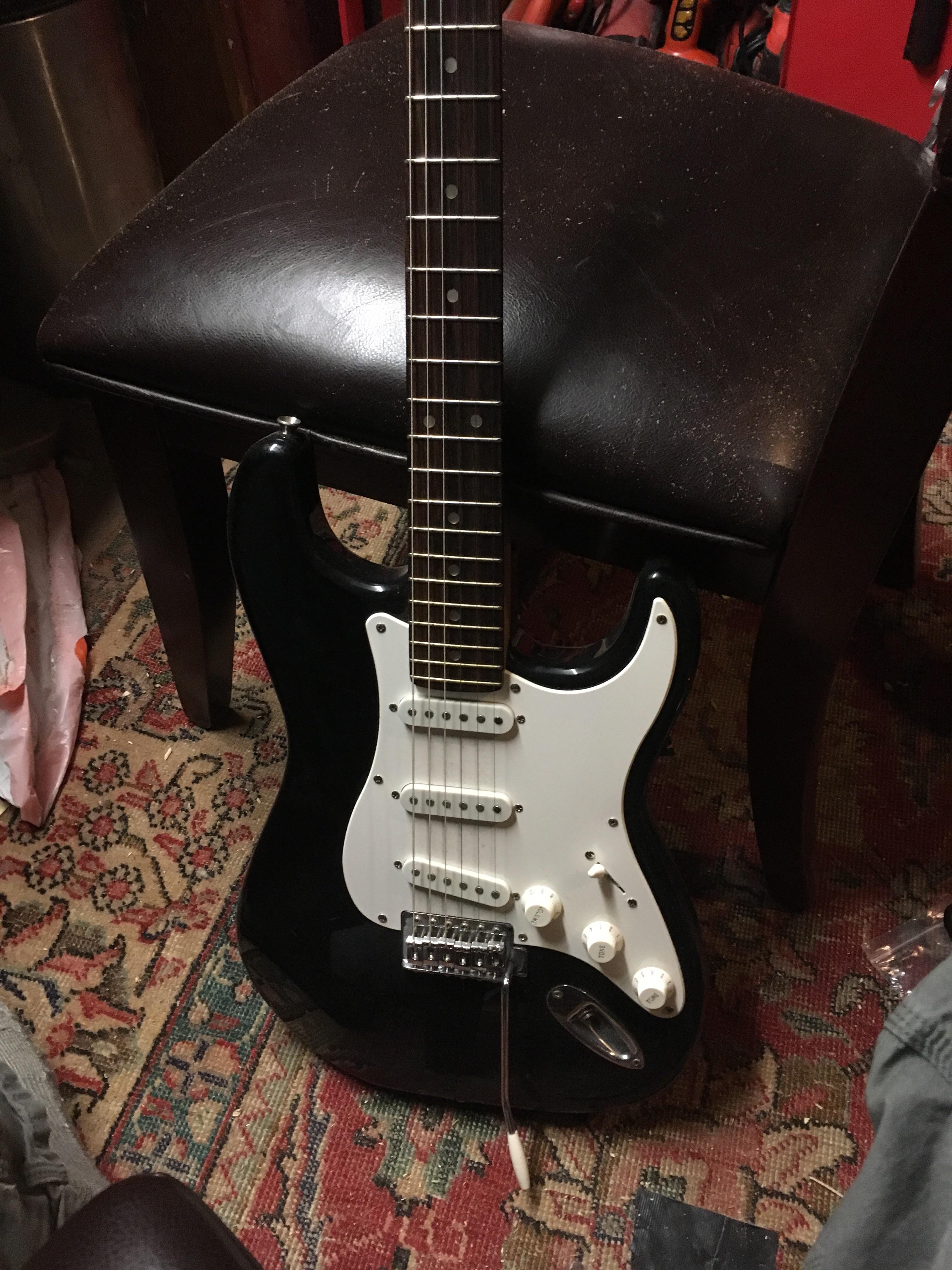 174 best Squier Strat images on Pholder Guitars, Guitarporn and Squier