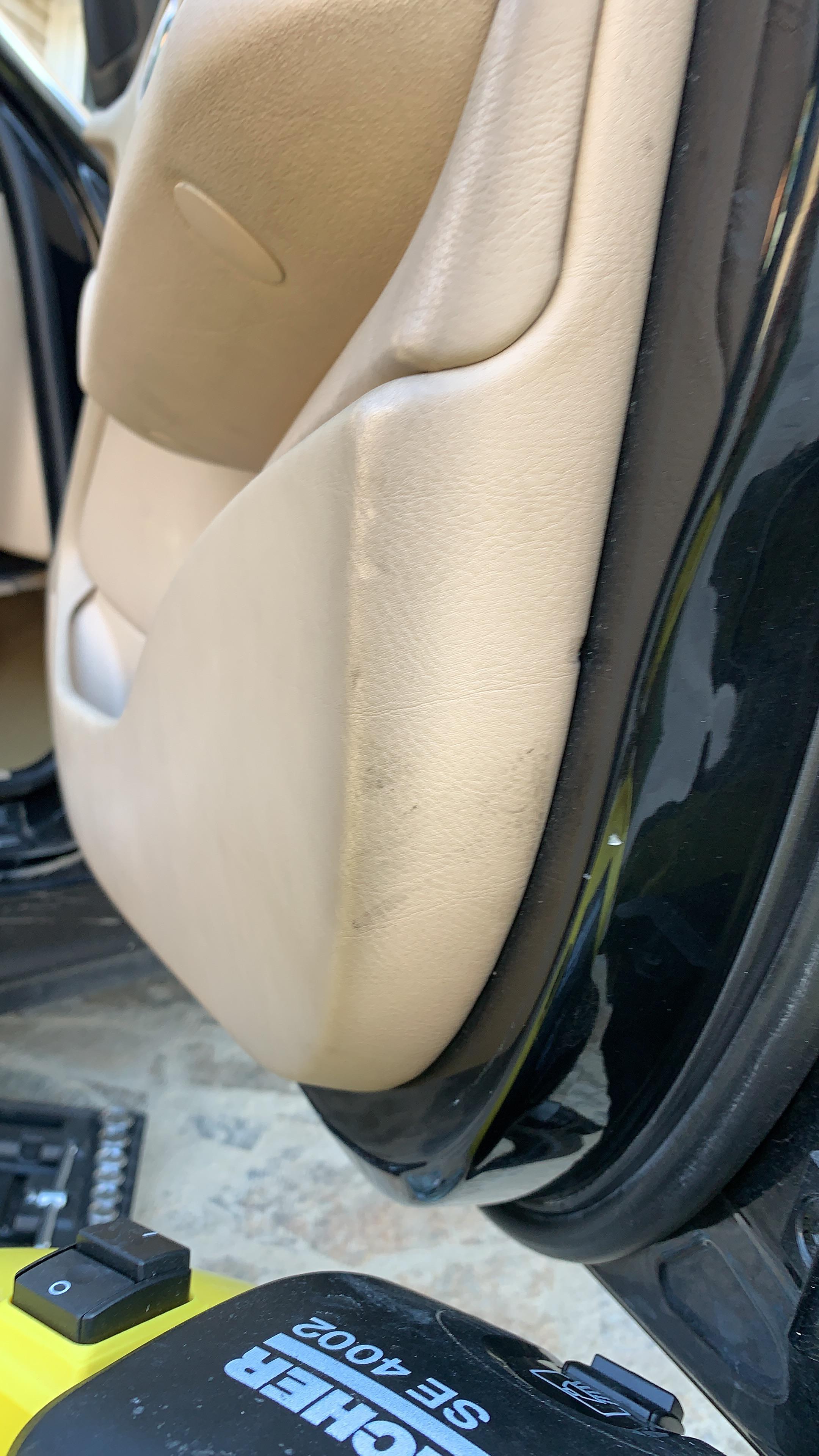 How to clean door panels to restore this color? (Begginer). E46 330i