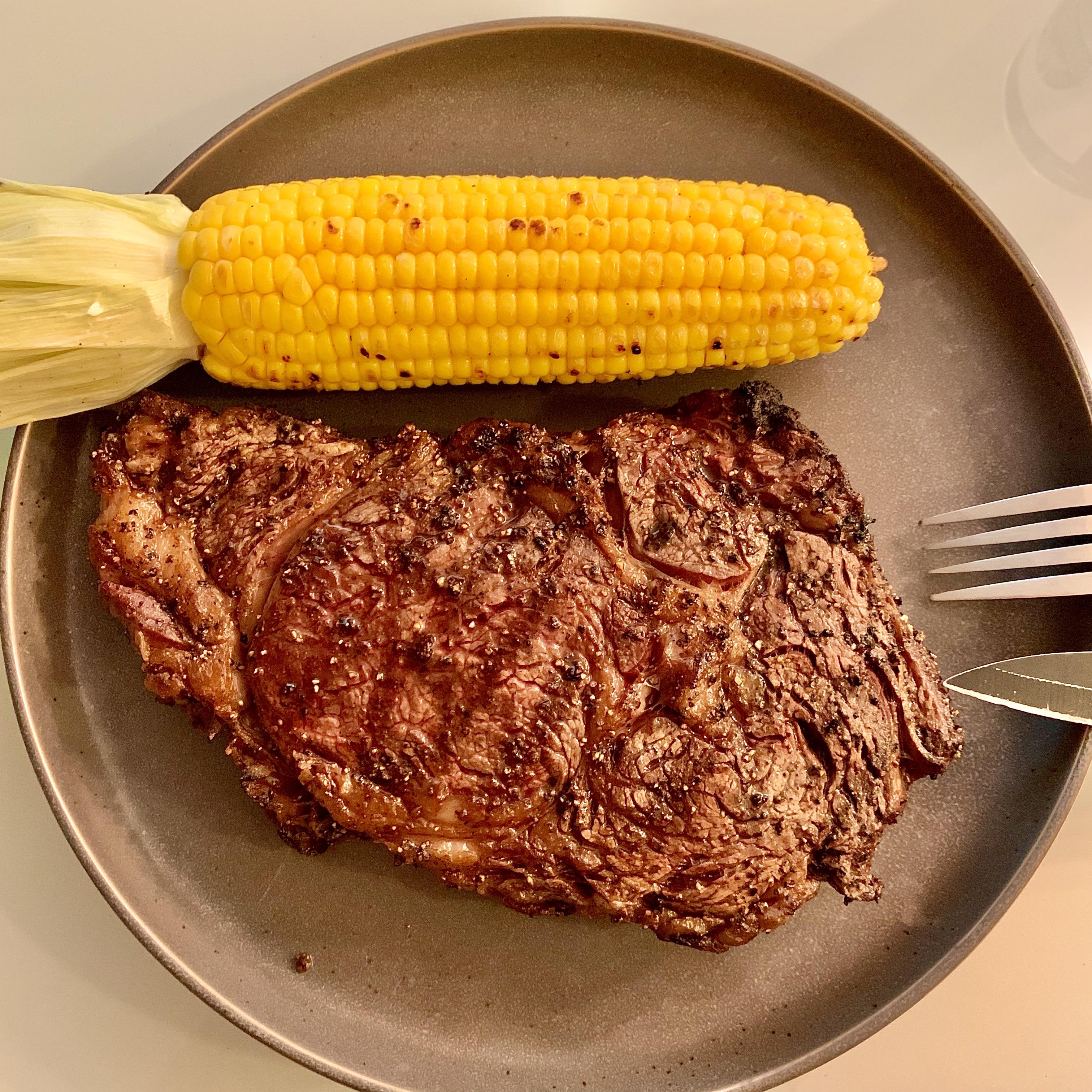 [Homemade] local grilled ribeye and corn on the cob r/food
