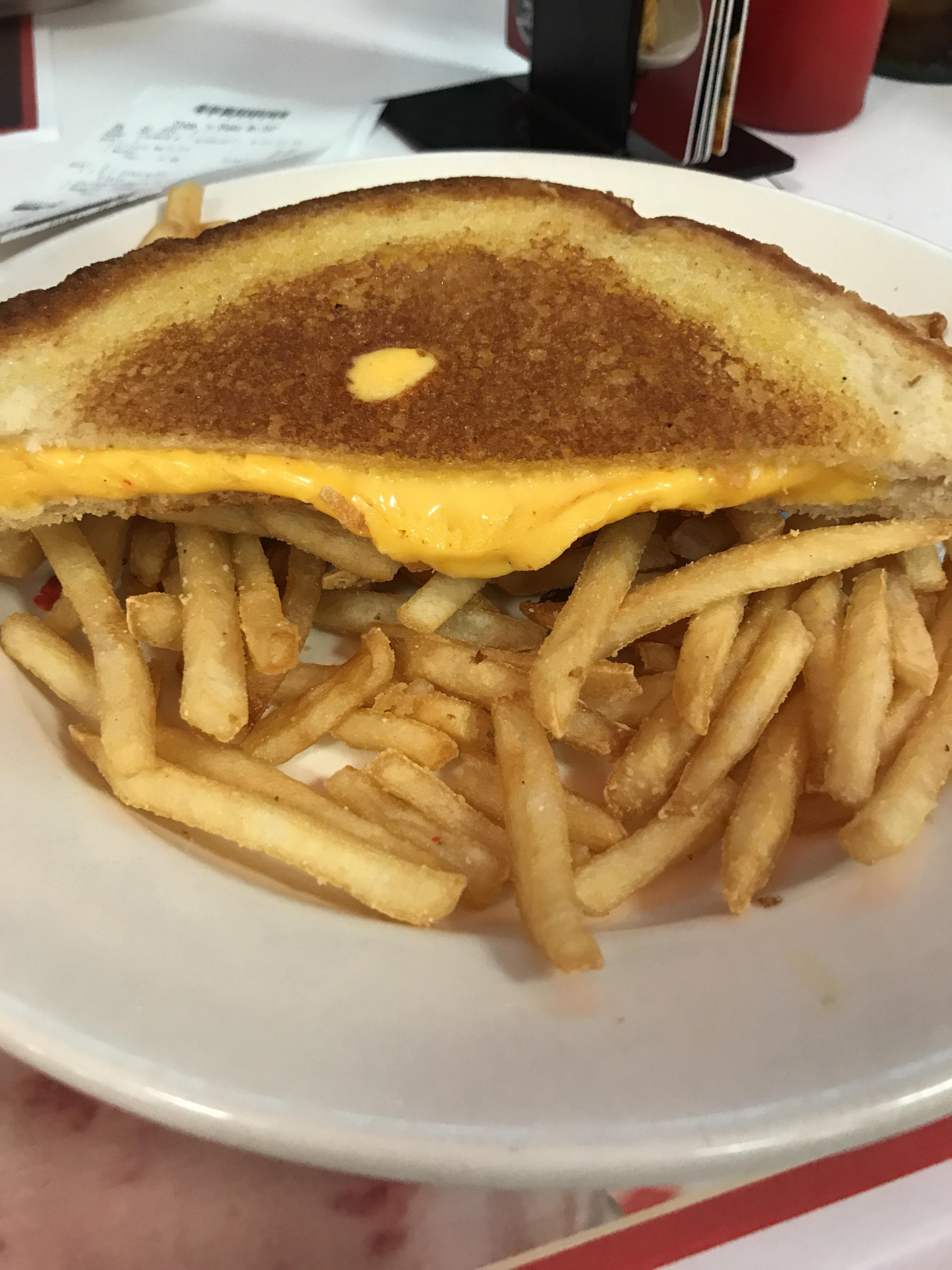 Classic Grilled Cheese from Steak 'n Shake r/grilledcheese