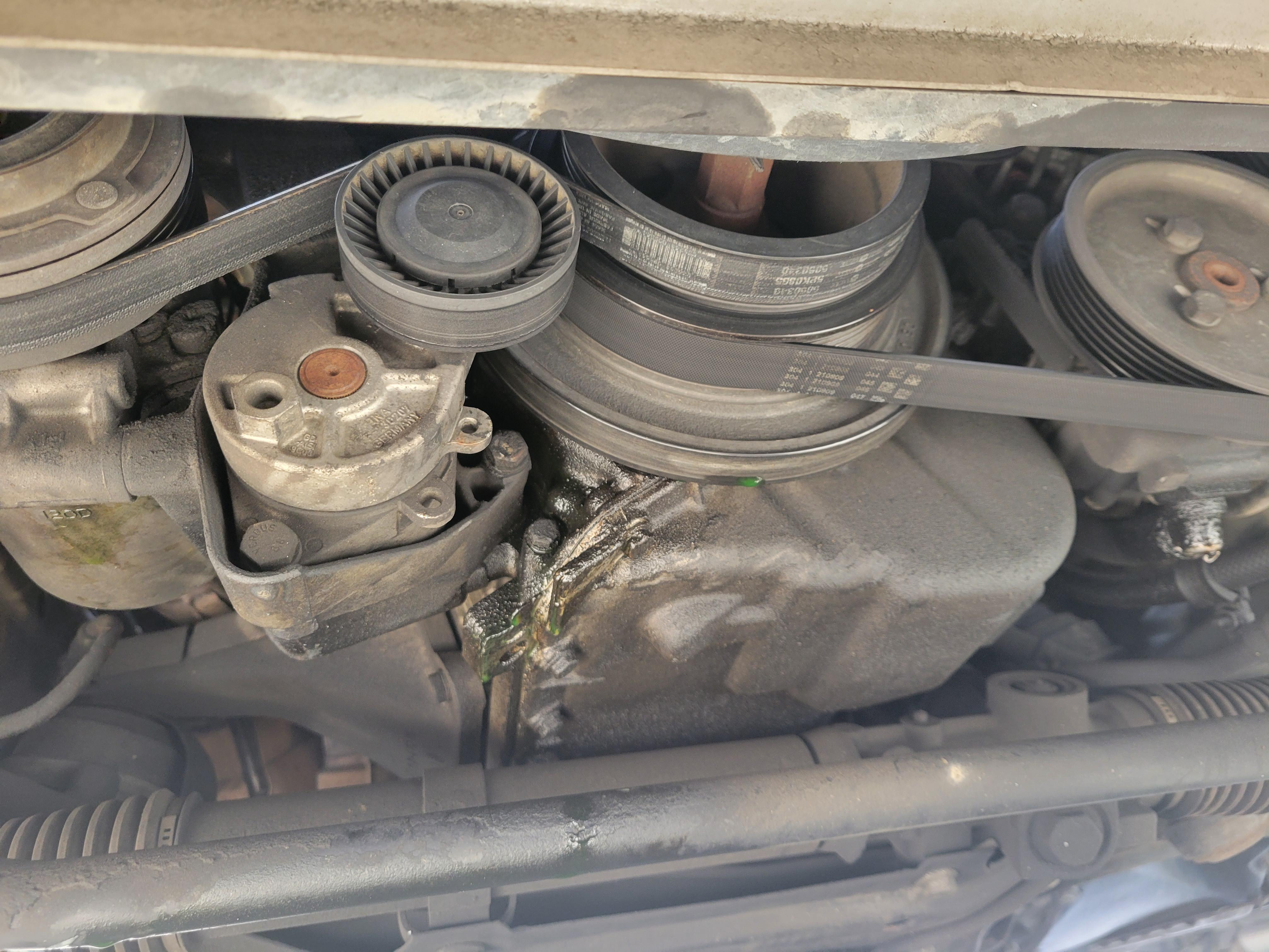 2001 BMW Z3 Is my water pump leaking from the bottom? r/BMWE36