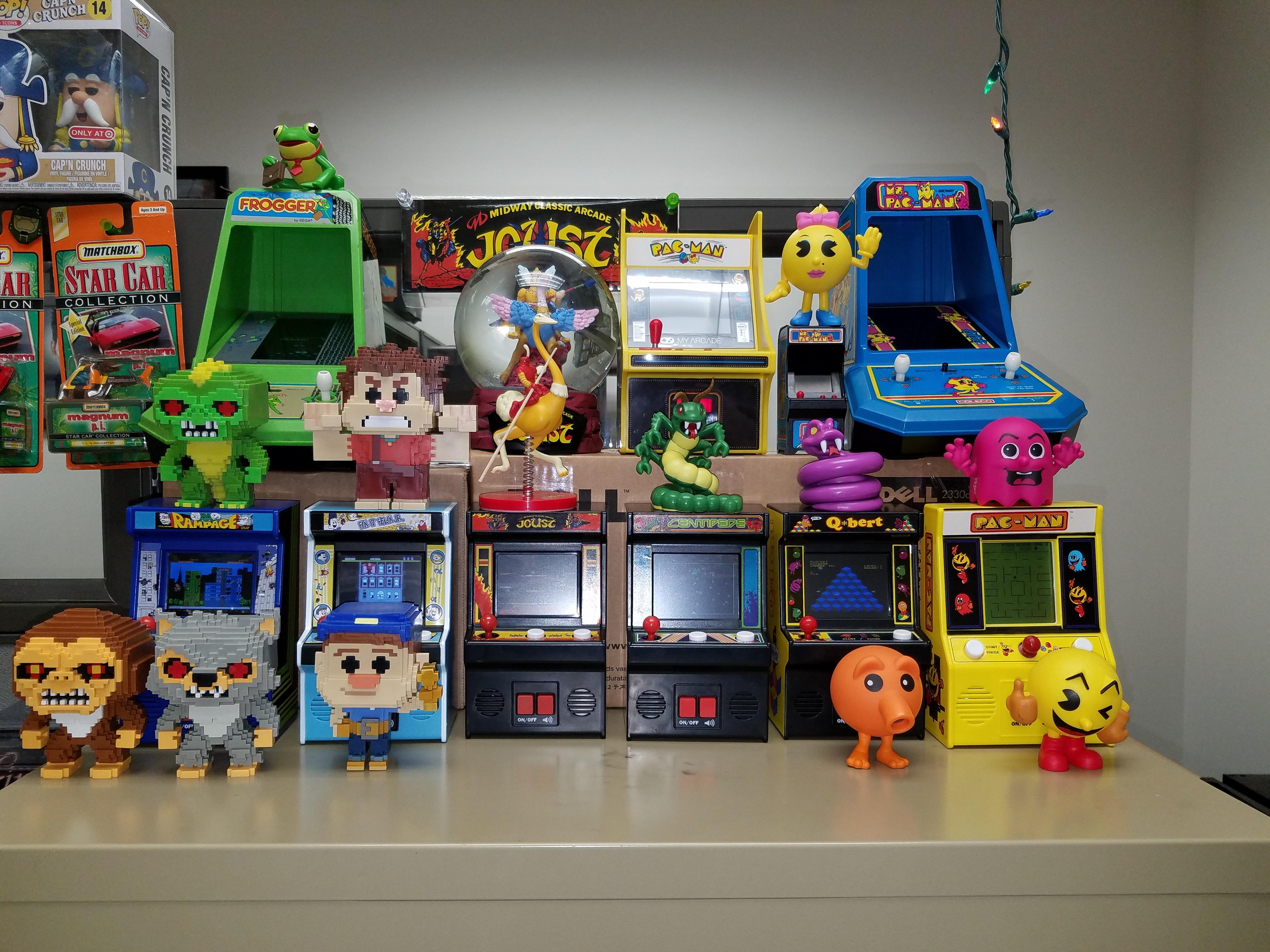 Switched up my display at work. A tribute to arcades and retro gaming