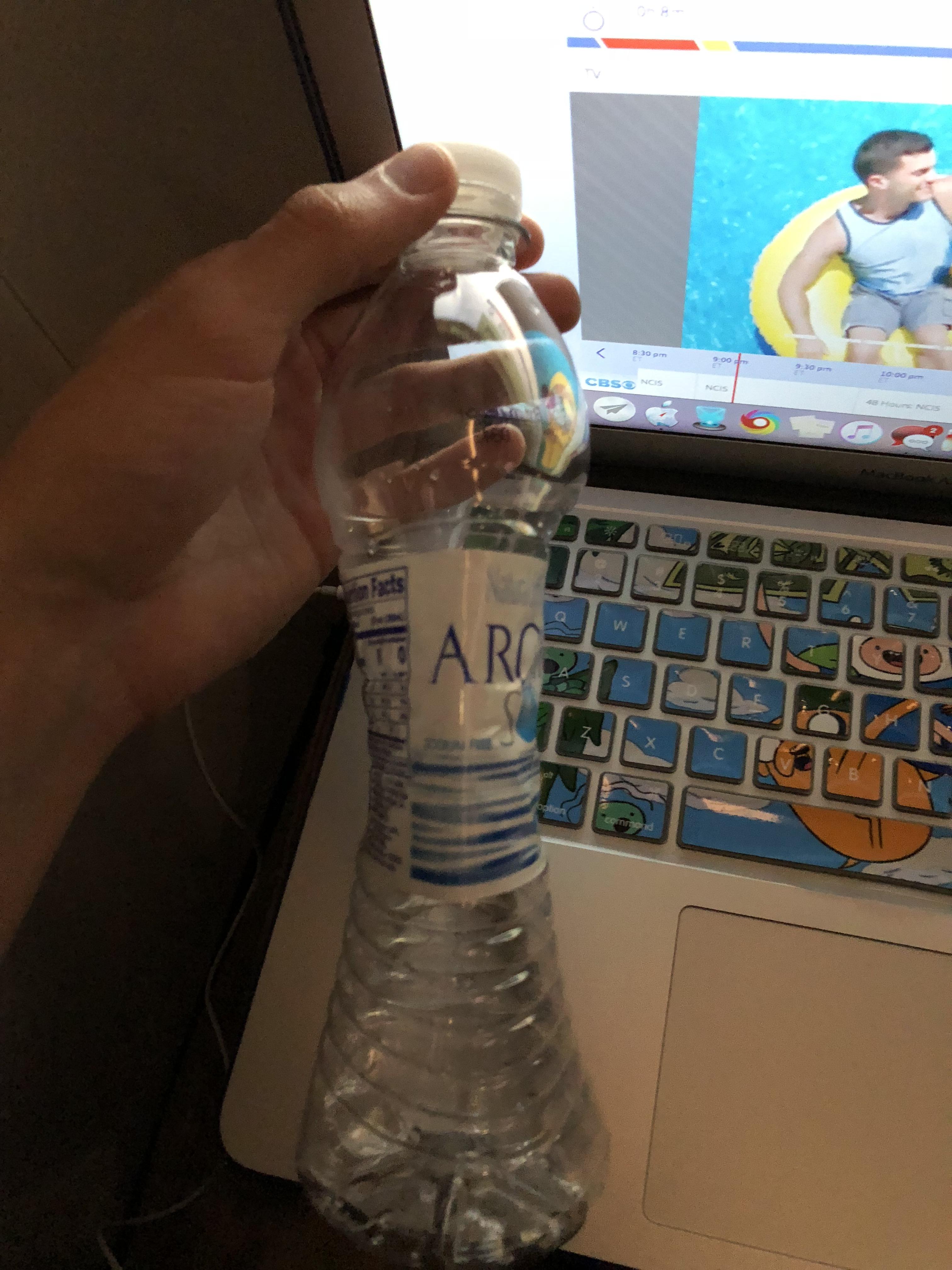 My water bottle after my flight r/mildlyinteresting