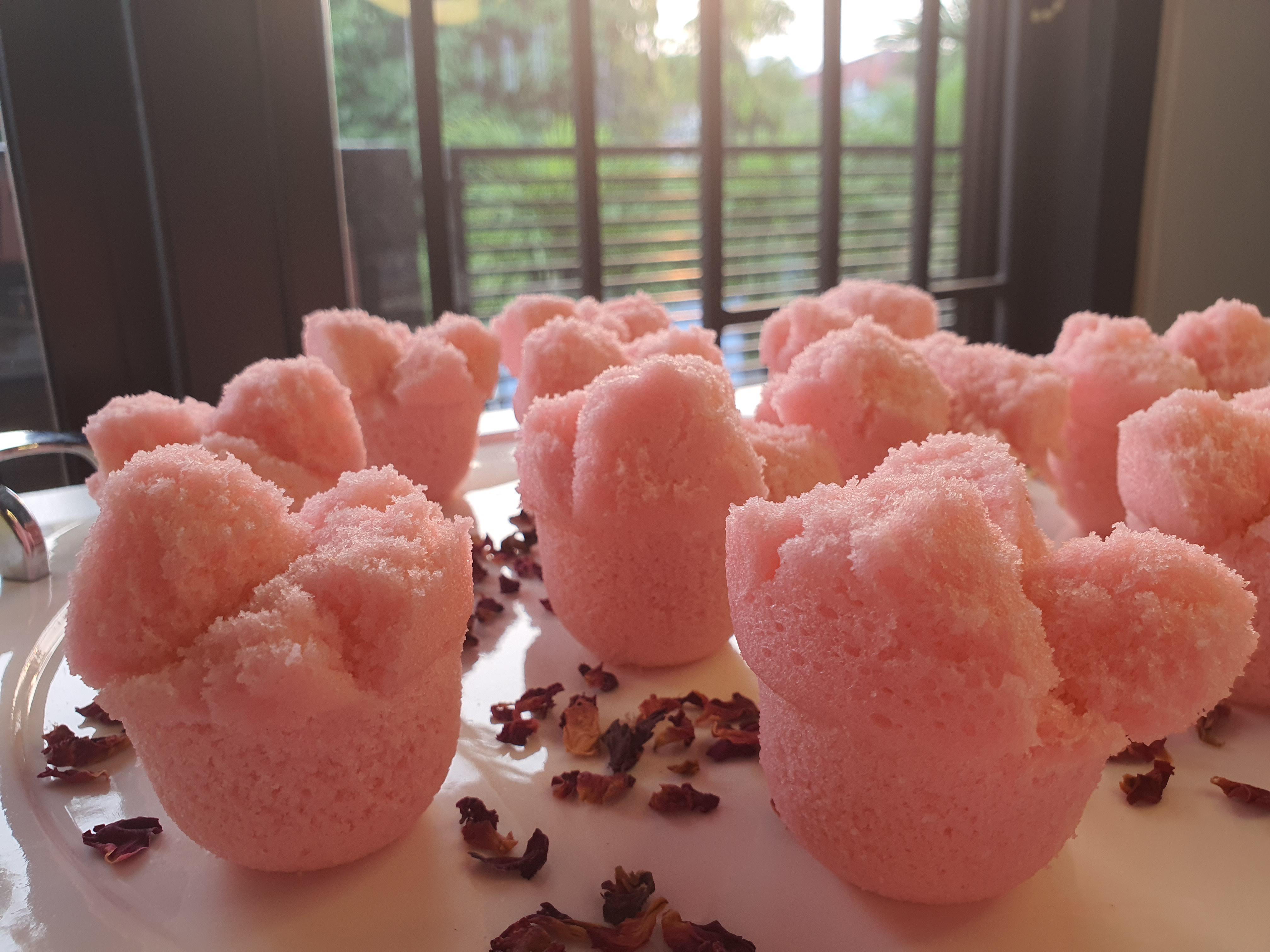 Traditional Indonesian Street Food Flower Cupcakes (Kue Mangkok) r