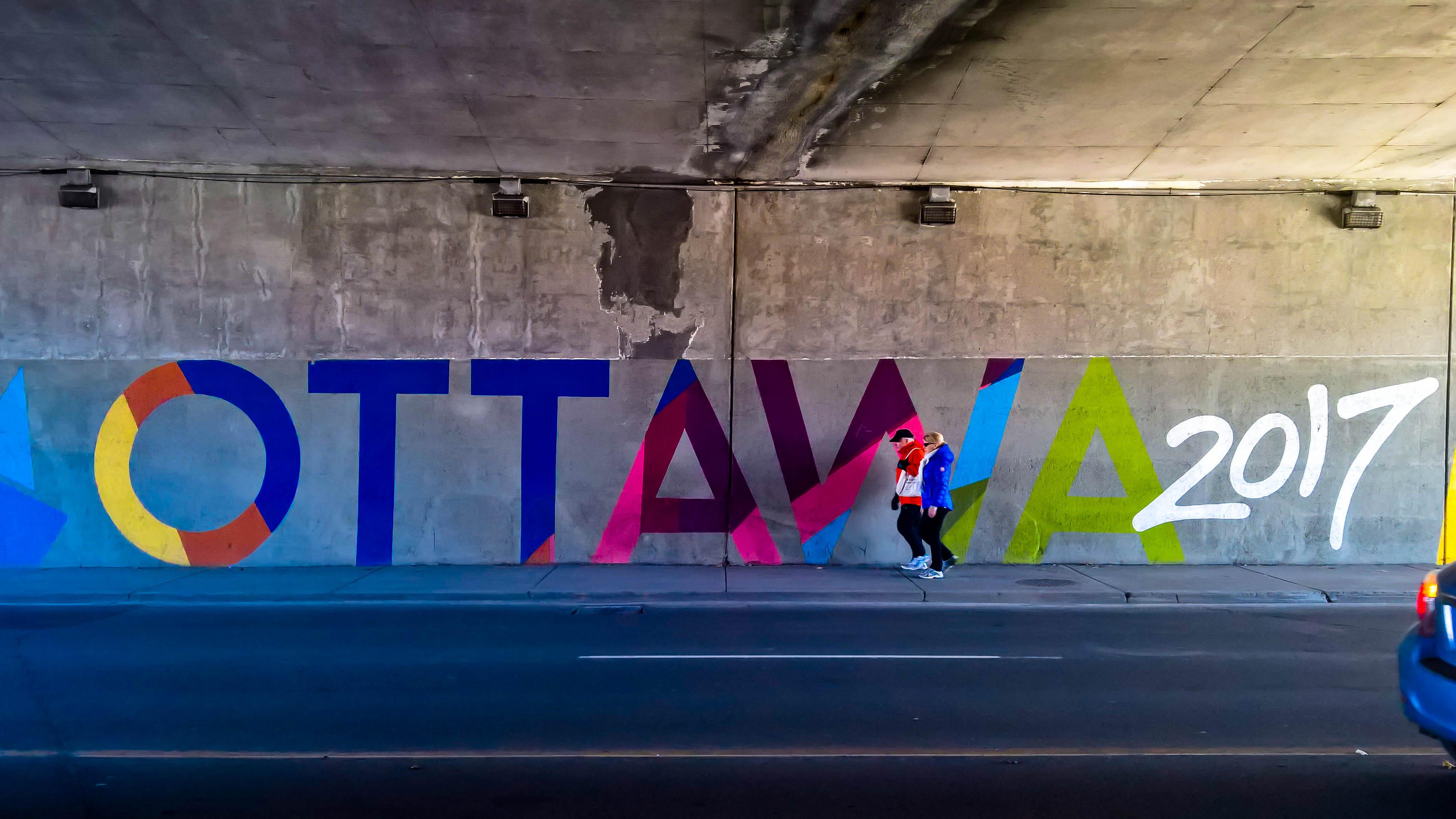 Bank St. Mural the Queensway. r/ottawa