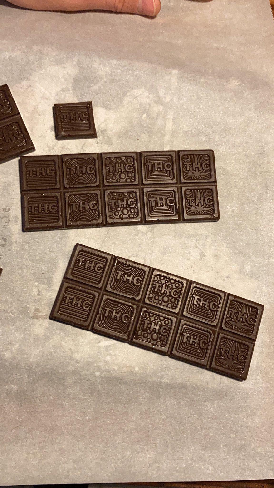 49 Hilarious Funny Chocolate Bar Puns Punstoppable 🛑