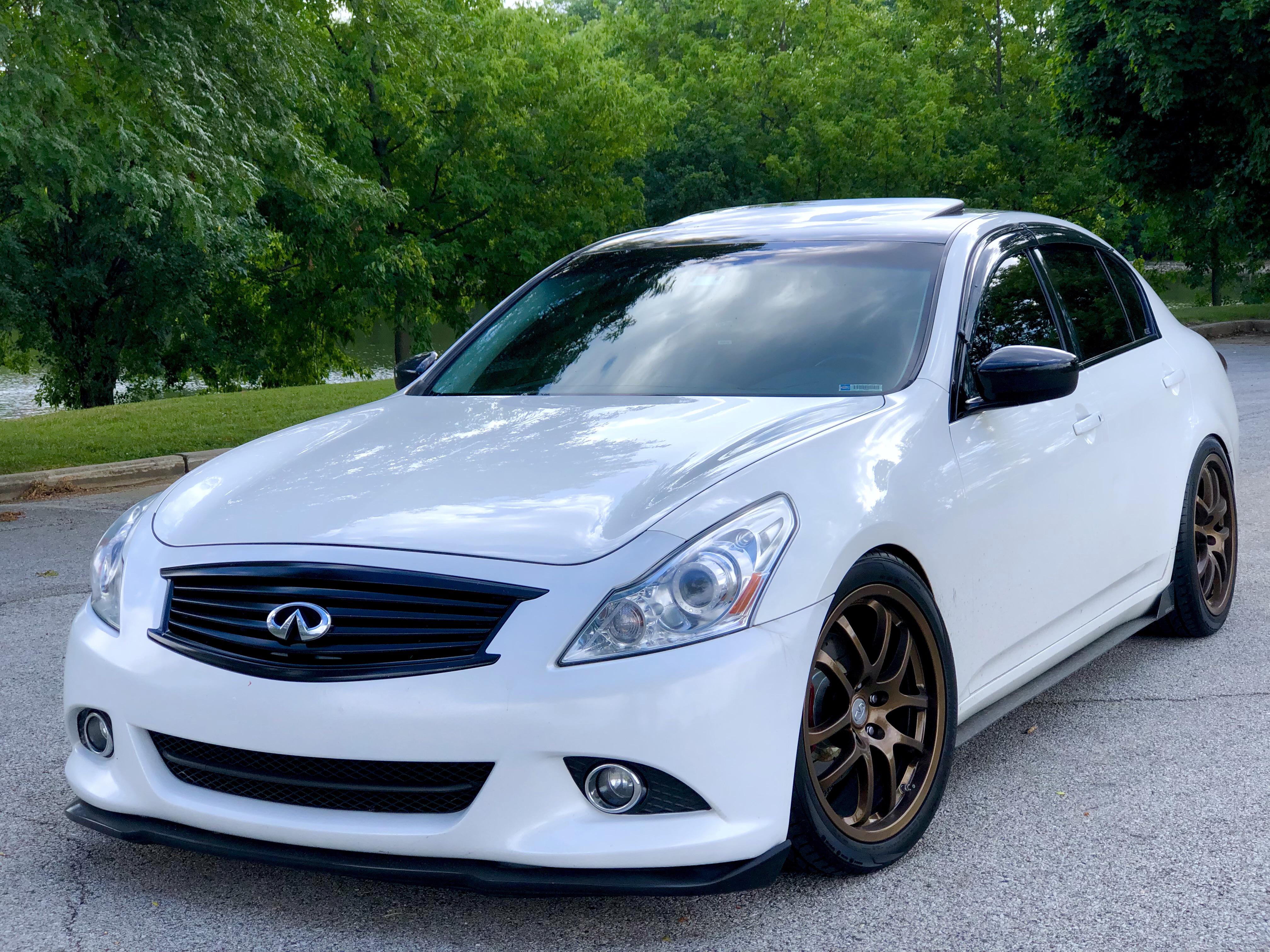 Should've assumed there's a subreddit for the G37. Here's my '13 Sedan