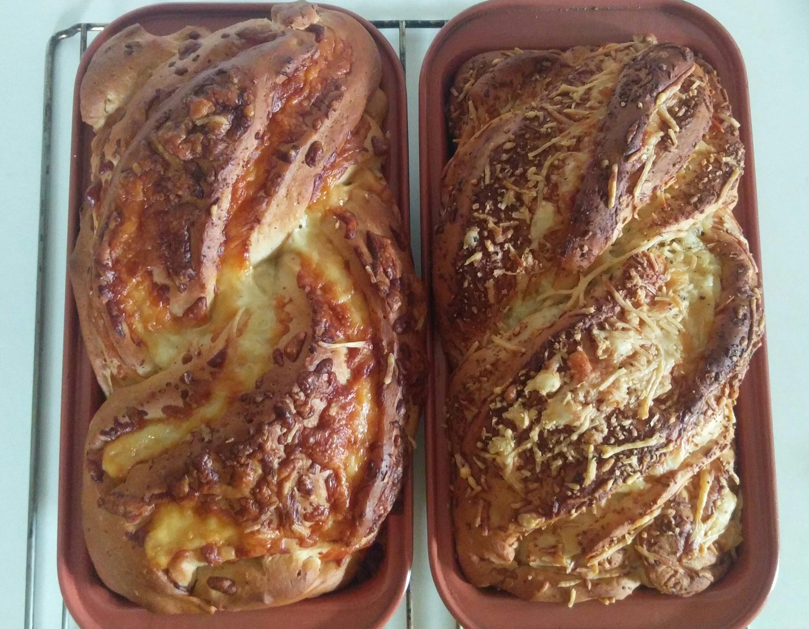 Cheese bread, cheddar and parmesan garlic r/homemade