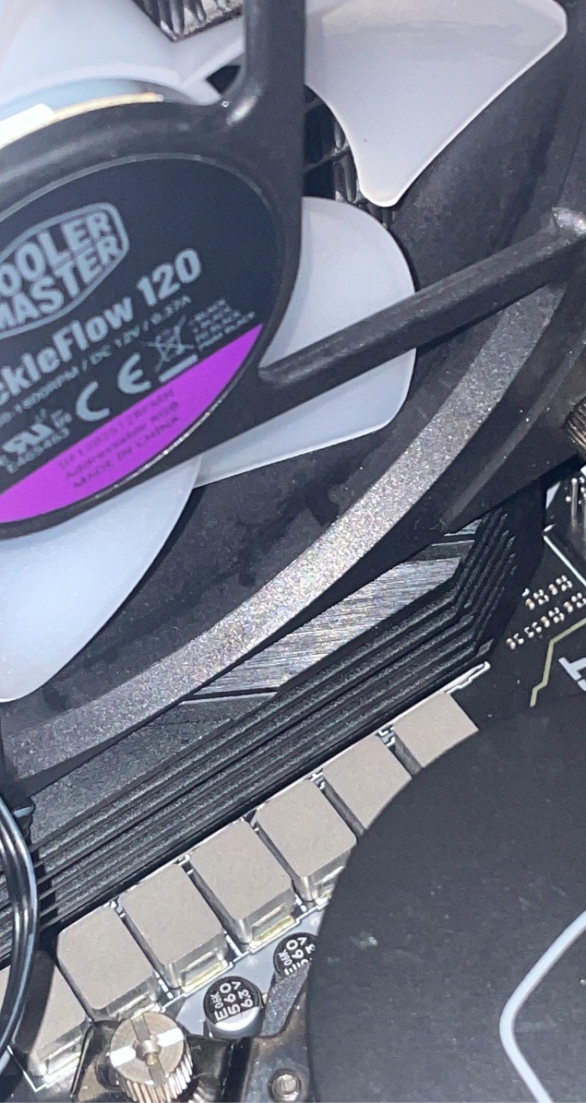 Is this amount of water leak considered dangerous? Cooler master ml240l