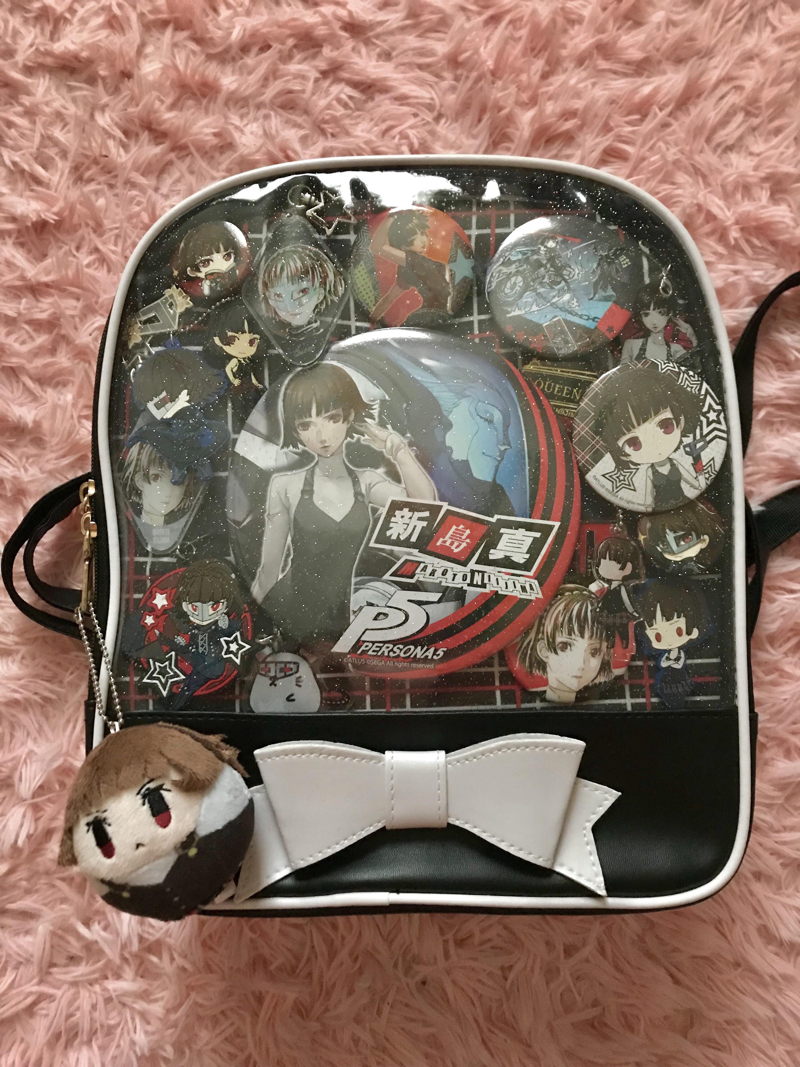 My bag for Makoto Niijima from Persona 5! This is my first ever itabag