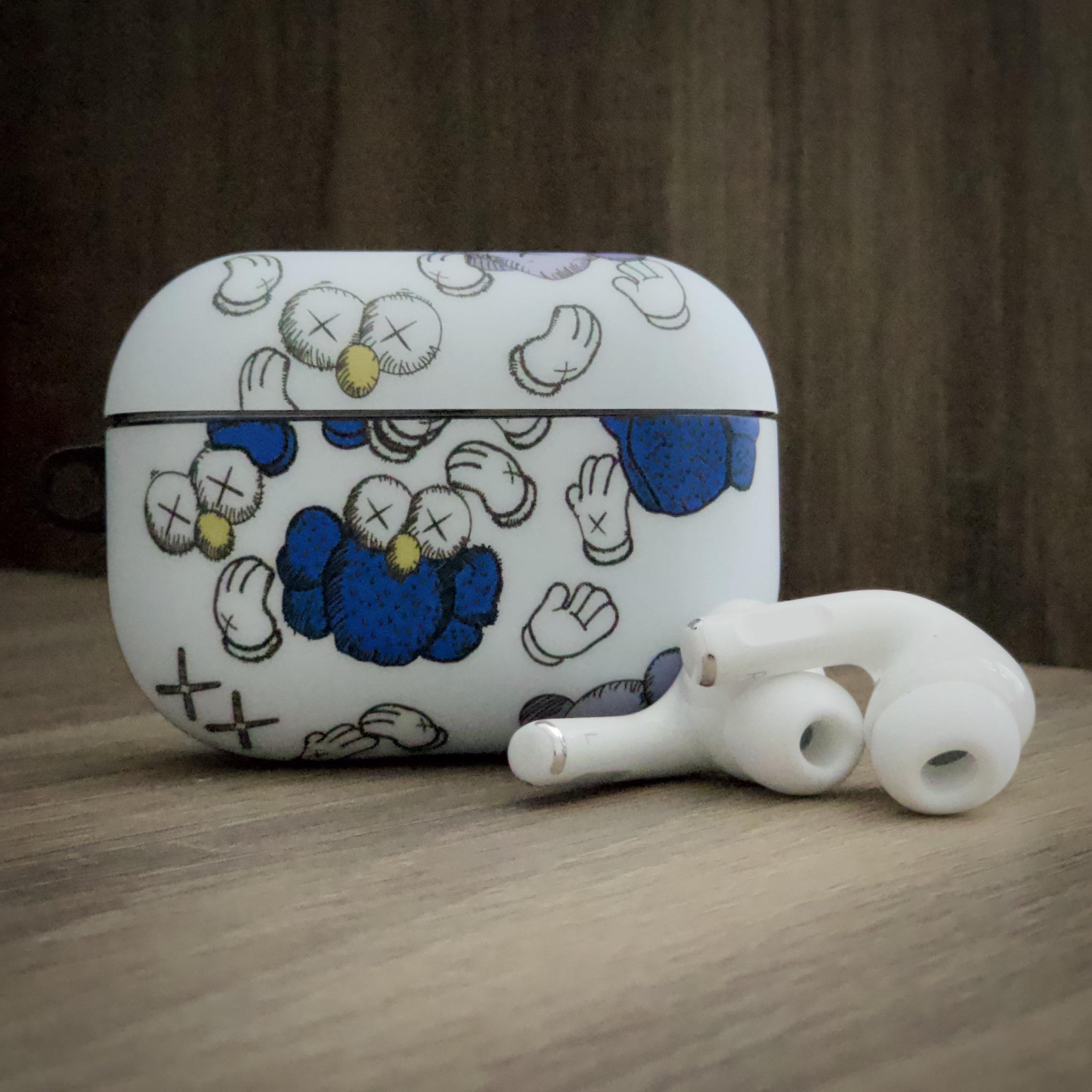 KAWS Airpods Pro case r/airpods