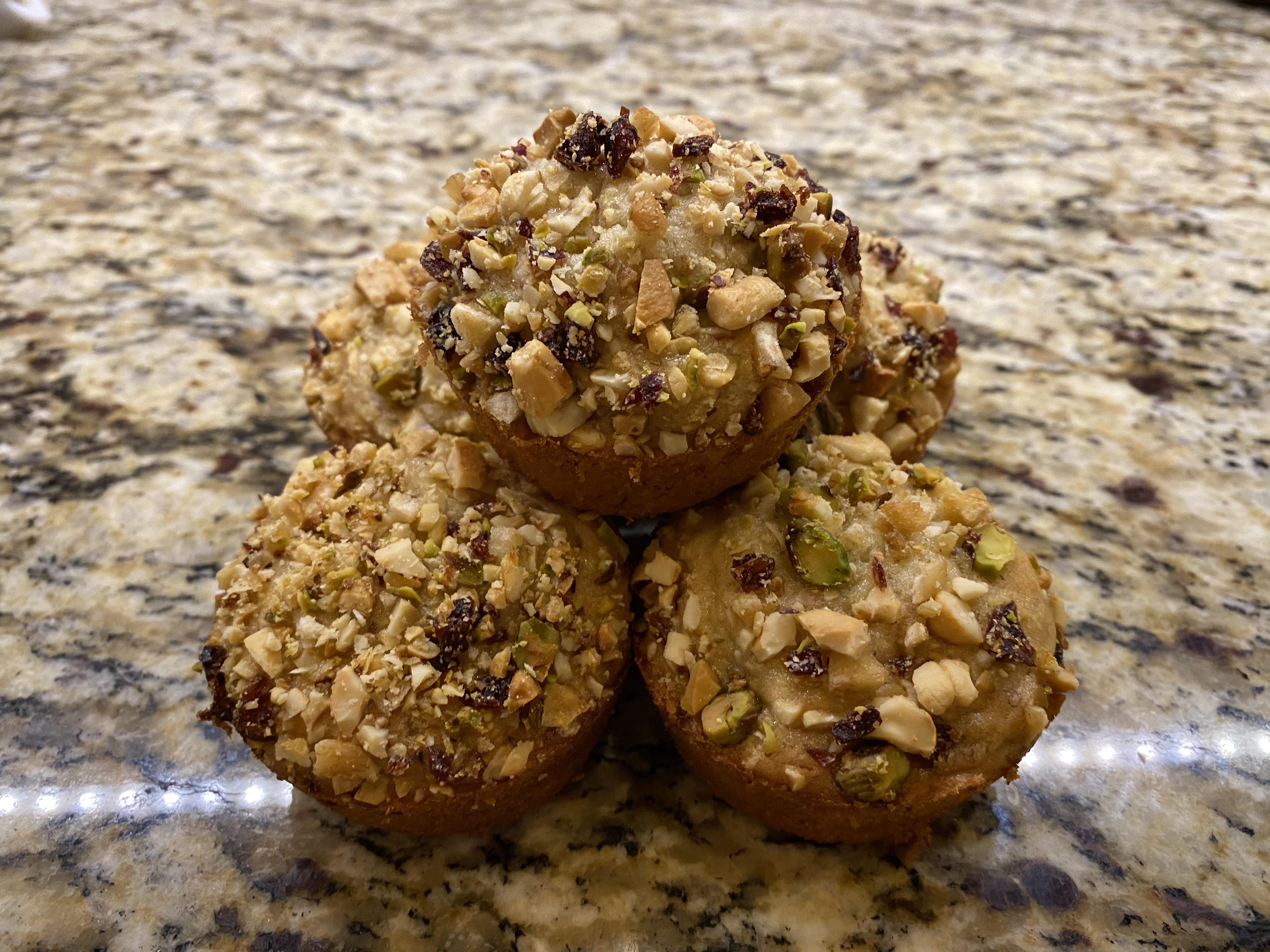 [Homemade] banana nut muffins r/food