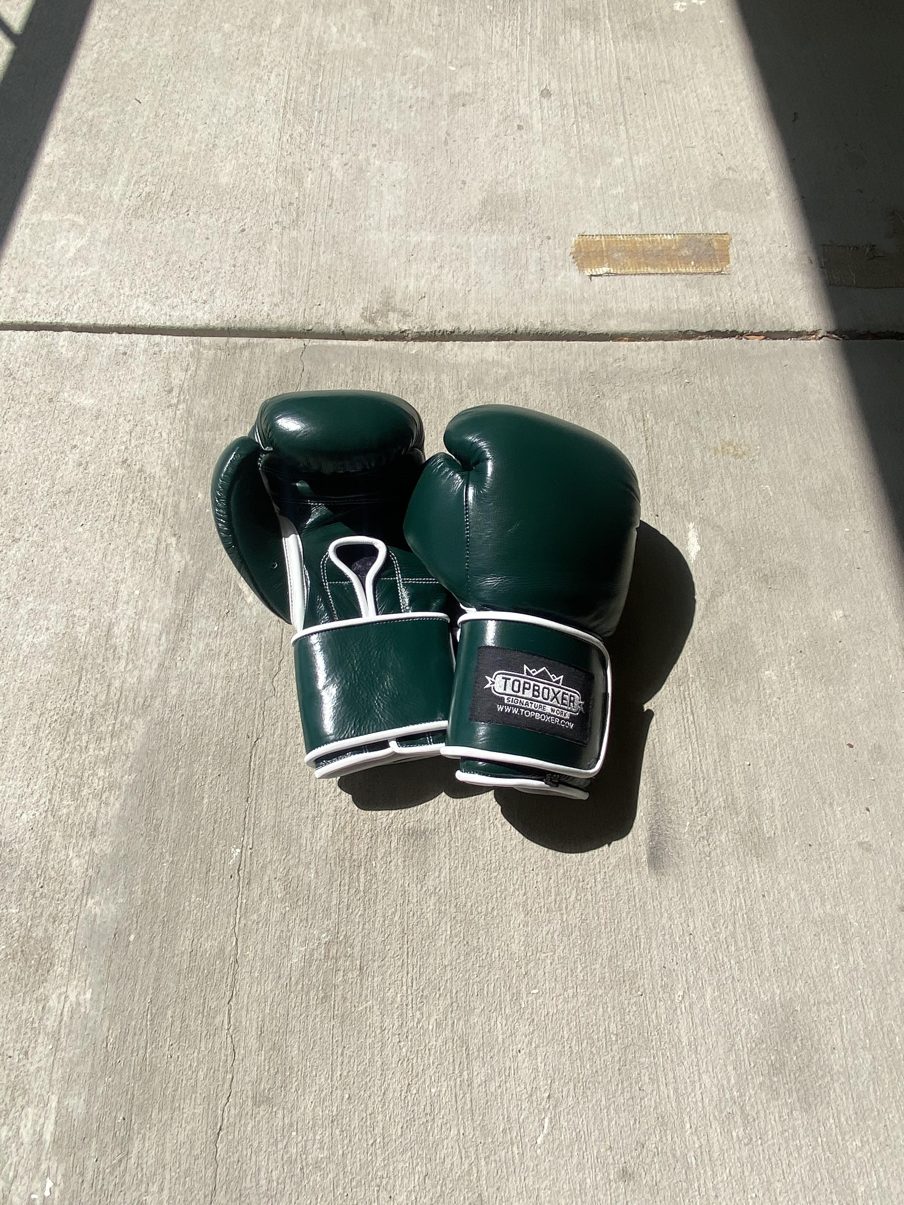 [question] Wide feet. Need new boxing shoes fightgear