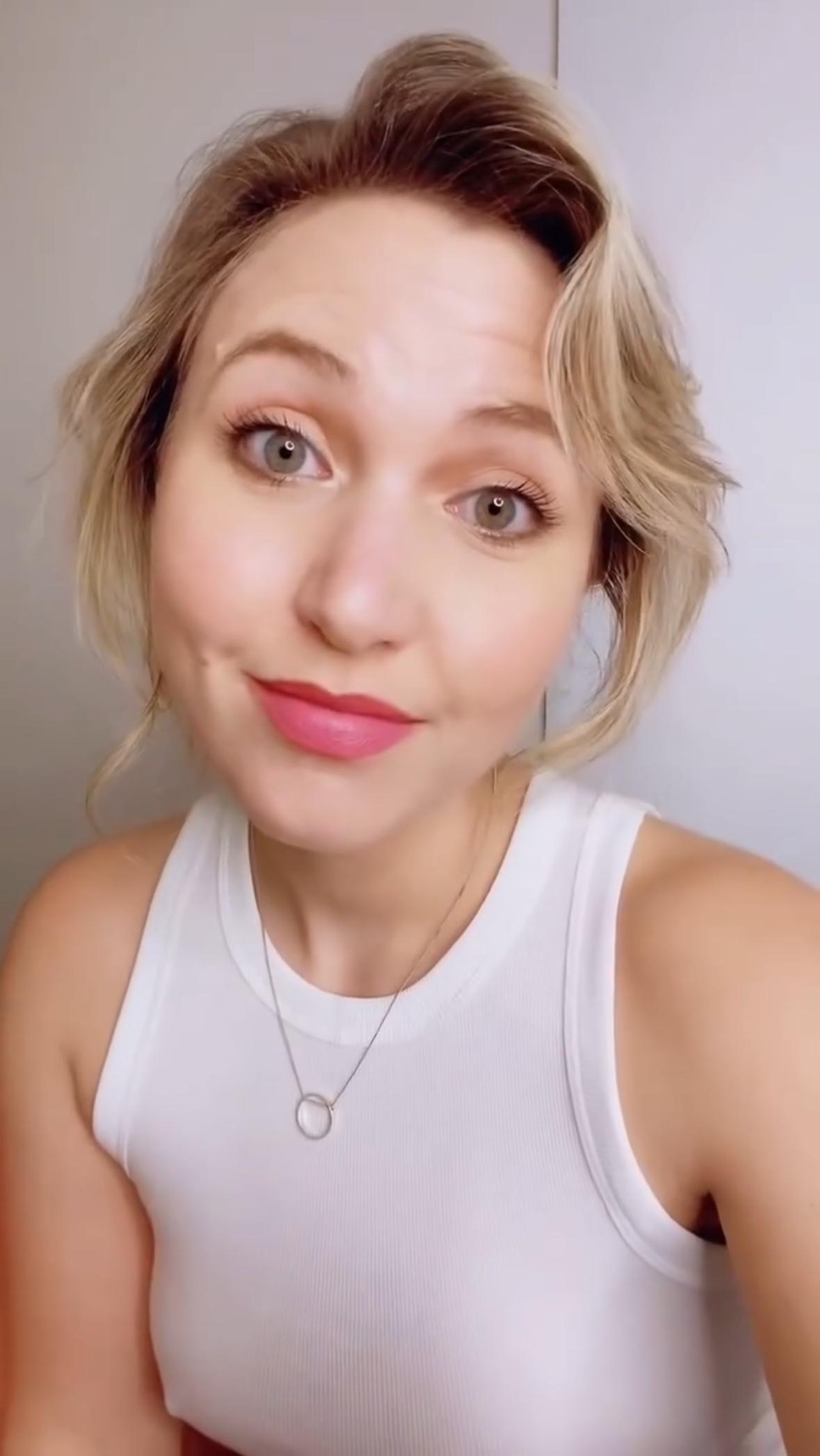 All things comedian Taylor Tomlinson