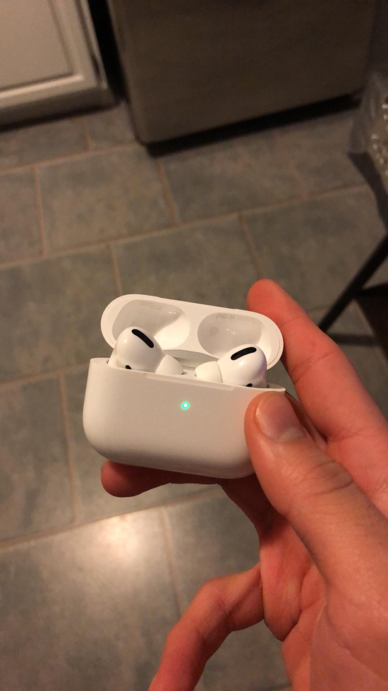 Went from AirPods first gen launch day, to AirPods Pro today r/airpods