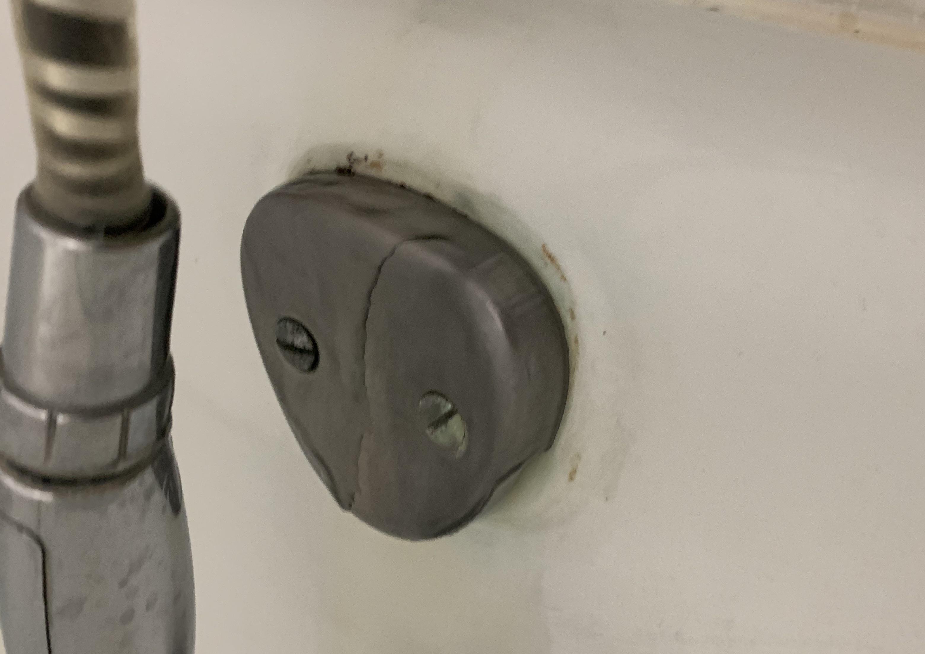 Tub is leaking from this thing, Water sounds like its running but taps