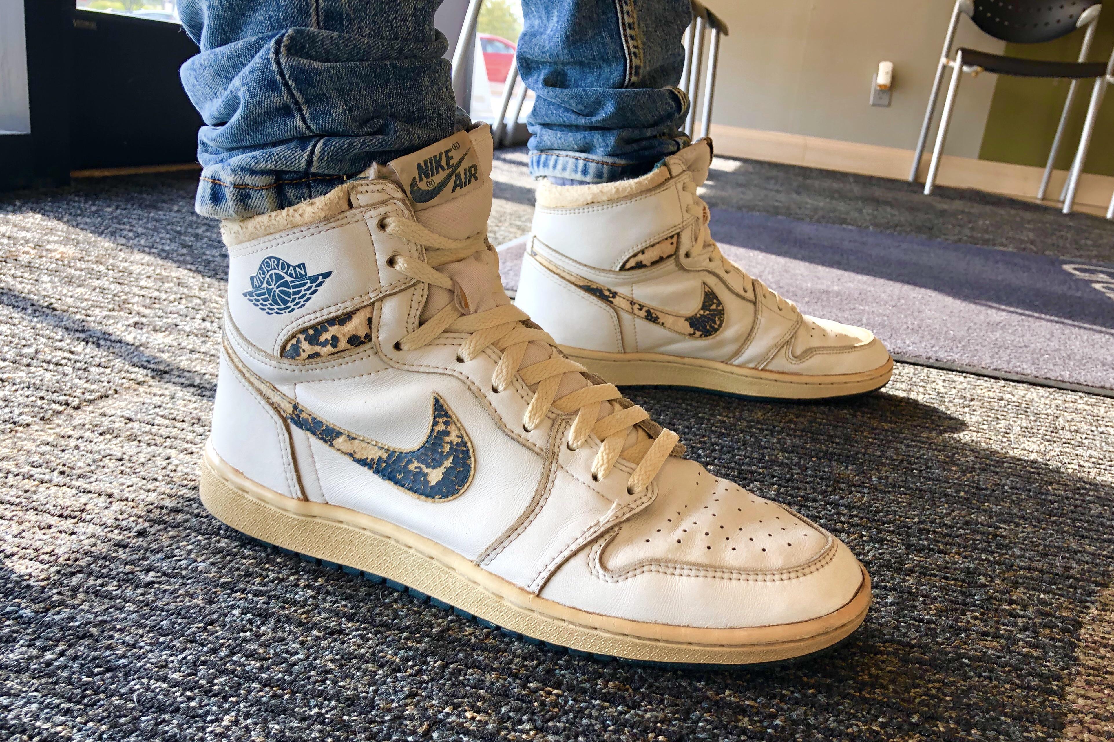 Finally own a pair of these in my size 1985 Jordan 1 Metallic Navy r