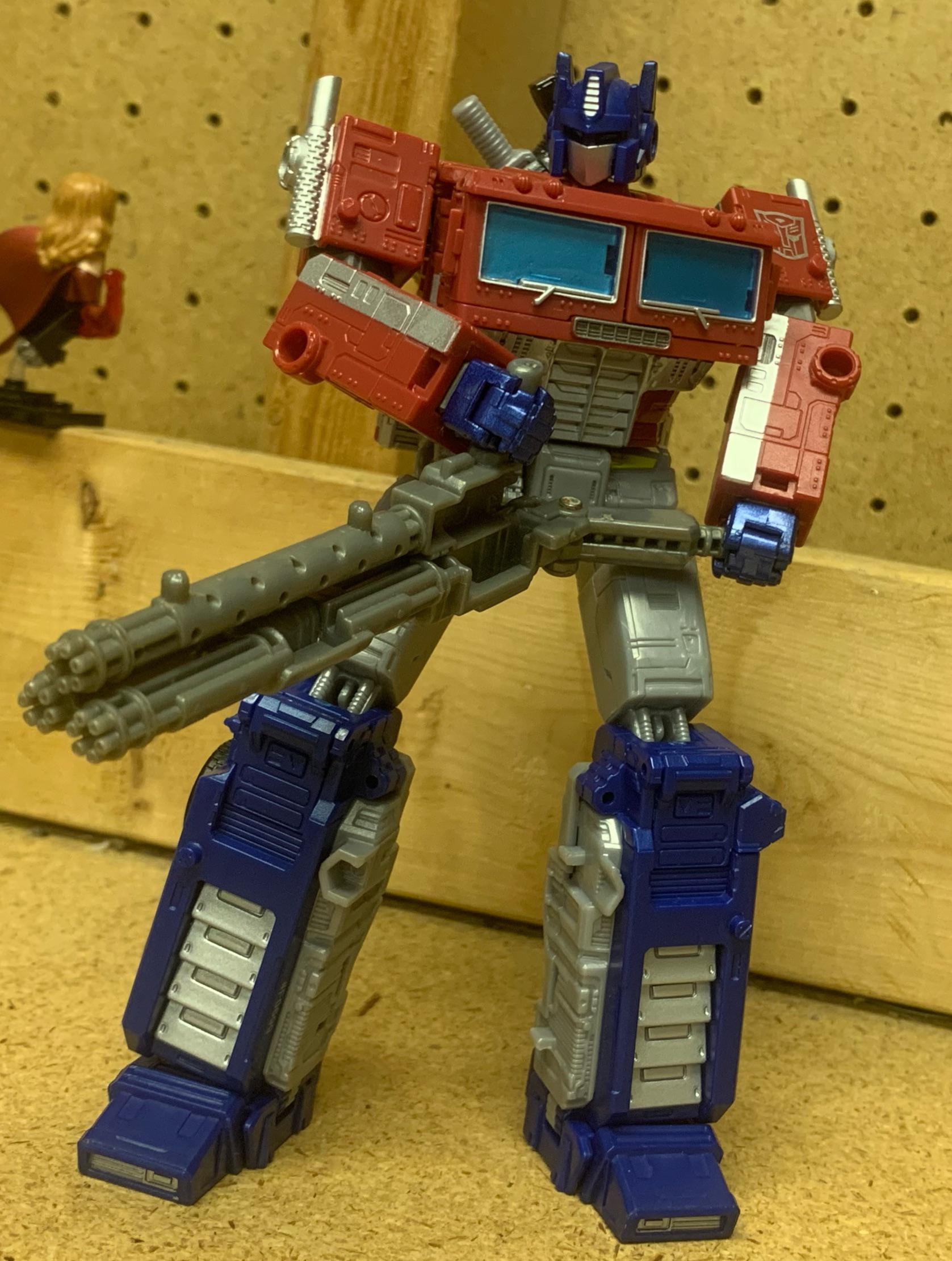 Gave AOE Voyager Hound’s minigun to ER Prime r/transformers