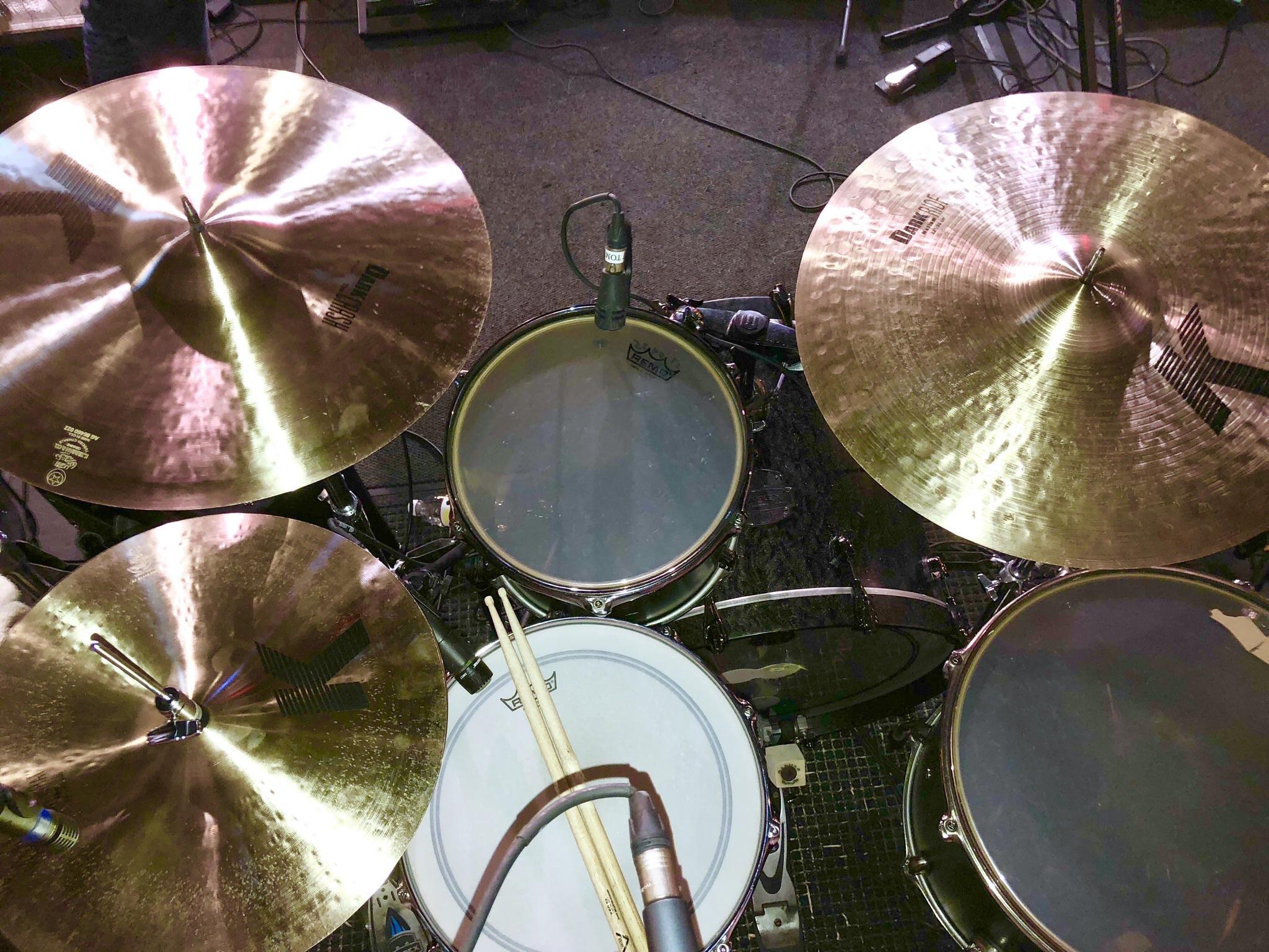 Finally snapped a picture of the new cymbals r/drums