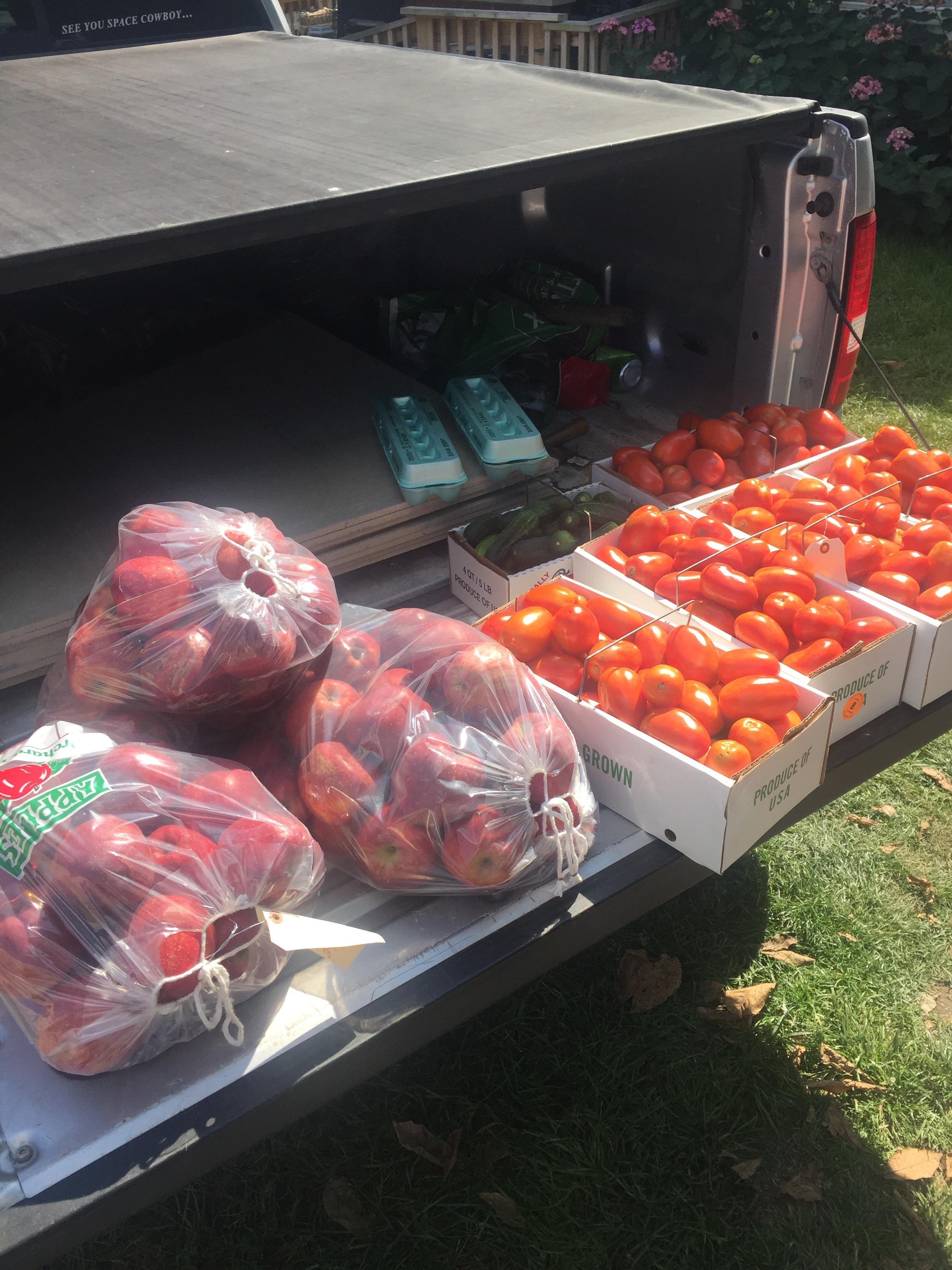 We are very lucky to have an Amish produce auction in our area. In