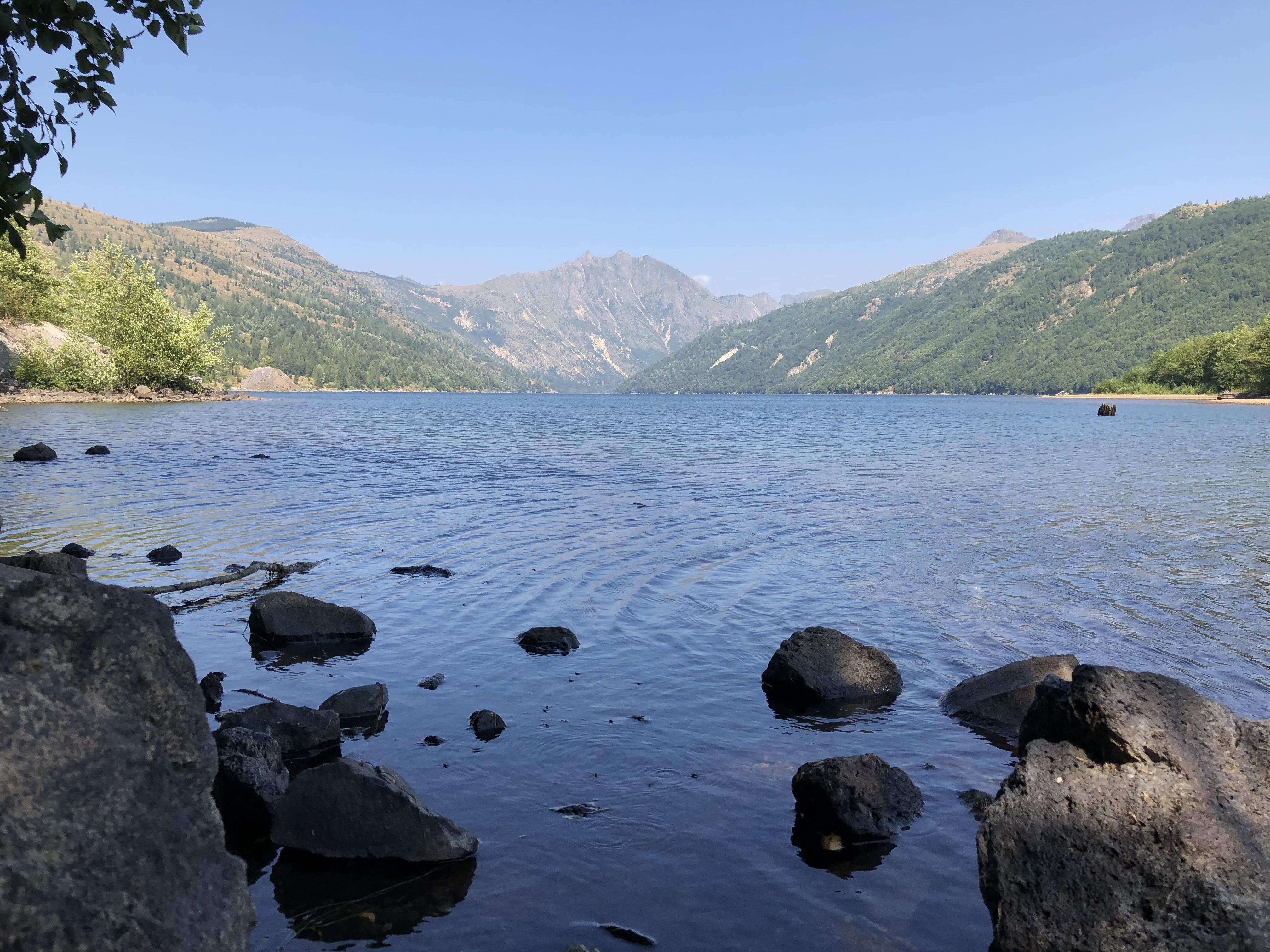 Coldwater Lake, Washington [OC] [1334x750] r/EarthPorn