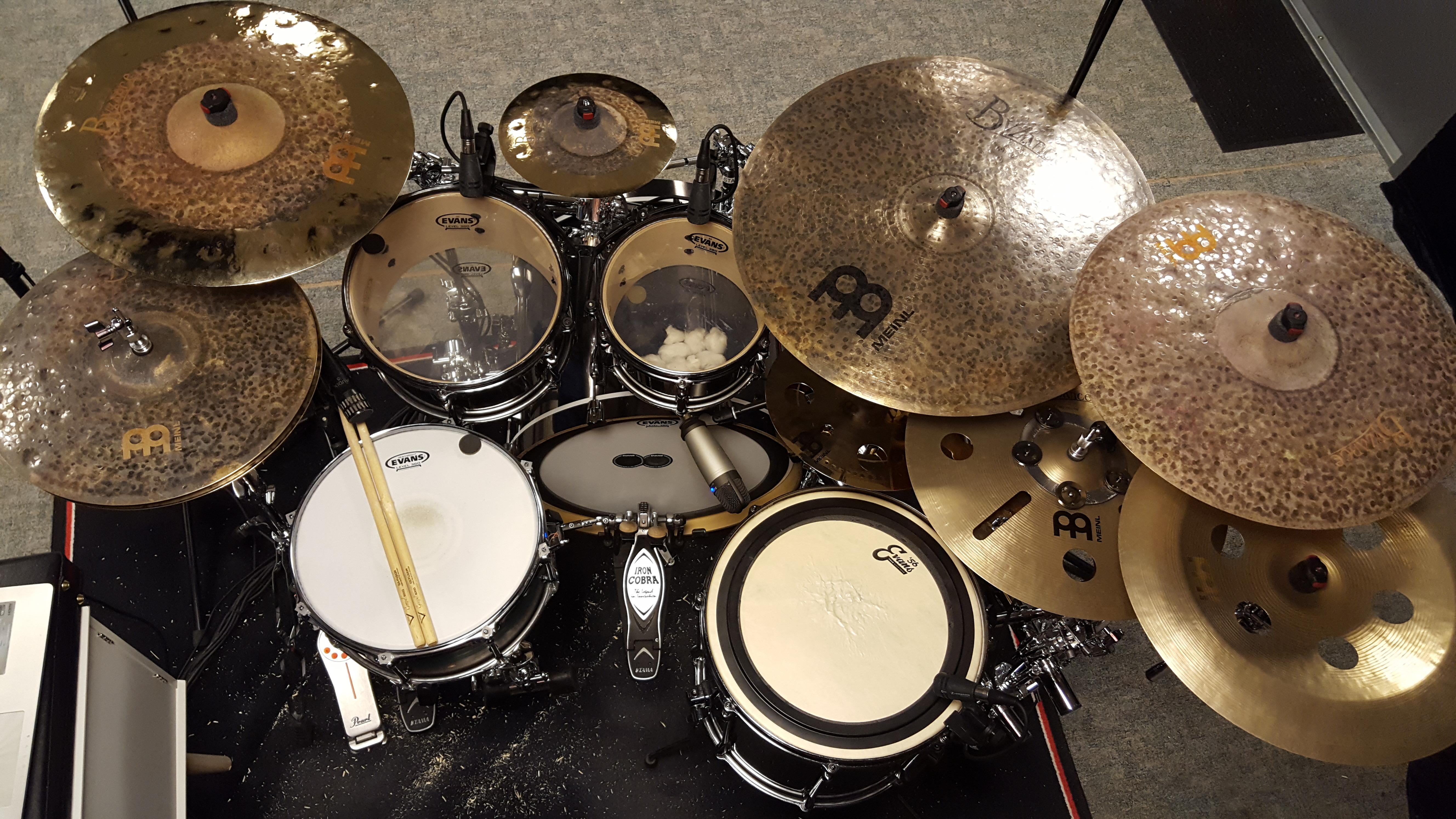 Really enjoying this bigger setup at the moment. r/drums