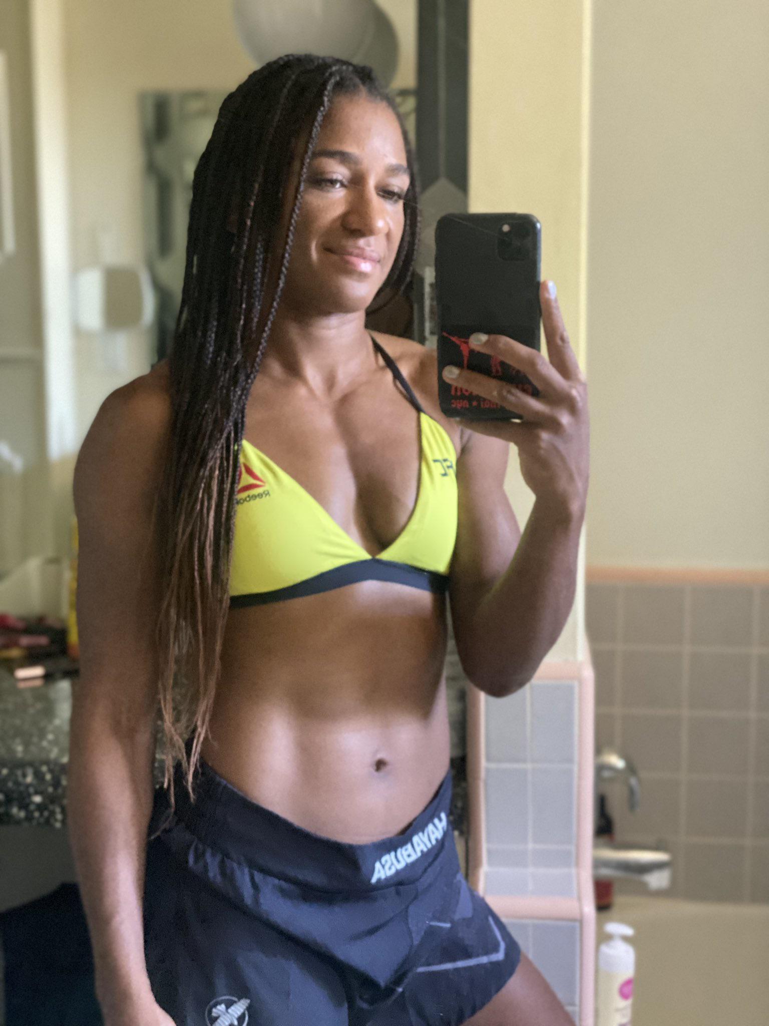 Angela Hill : angelahill