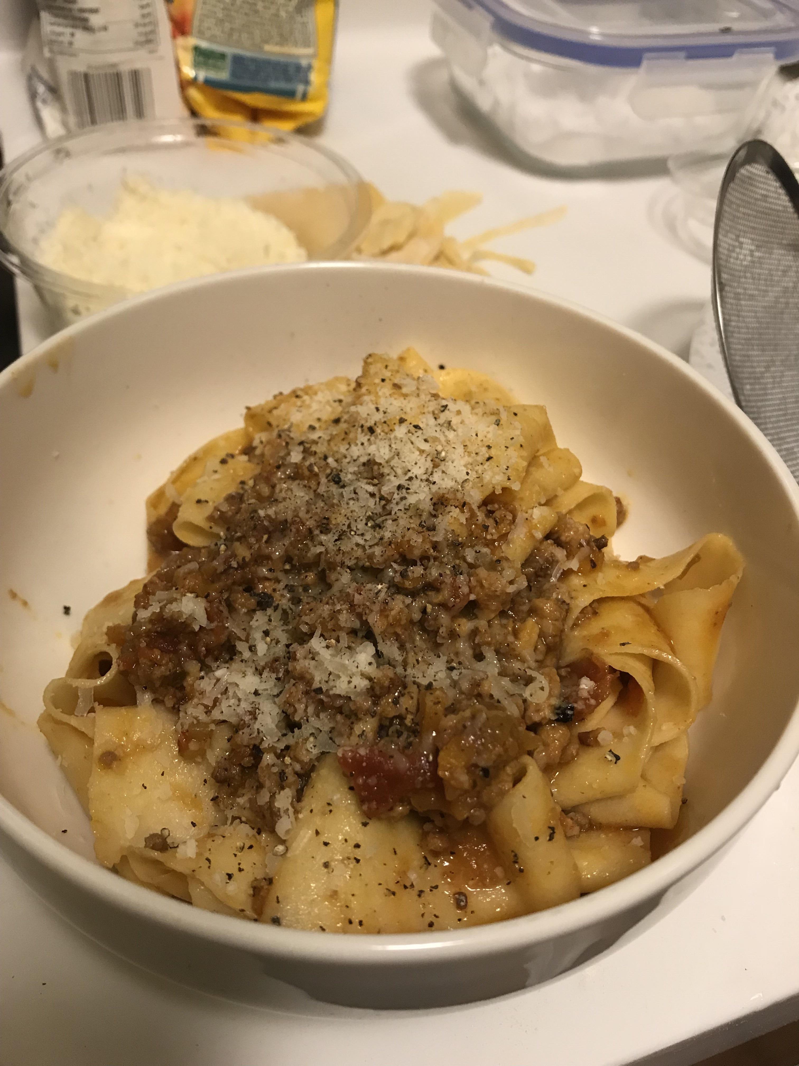 Couldn’t sleep at 3am, so I woke up to make some fresh parpadelle with