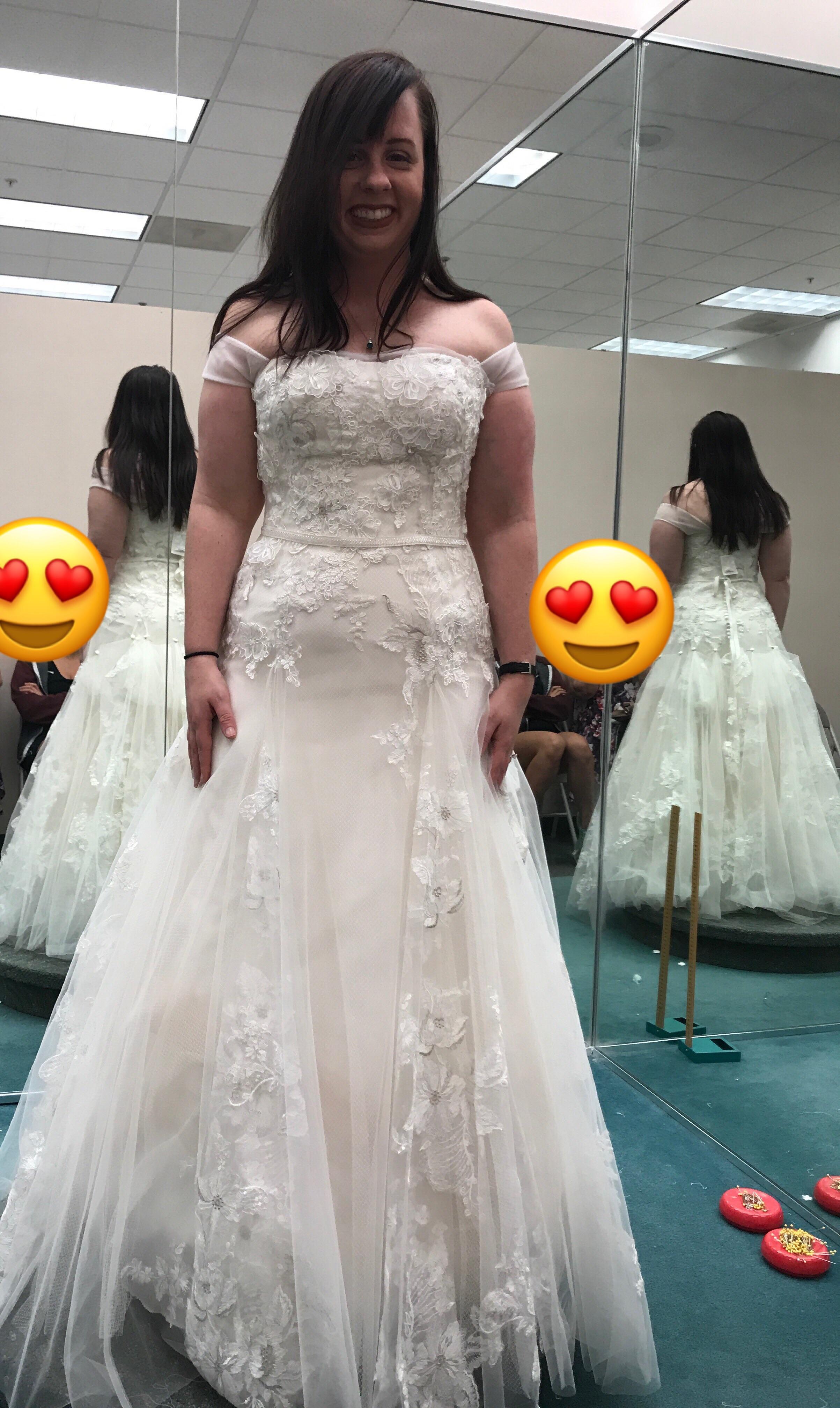 I got to pick up my dress today!!! r/weddingplanning