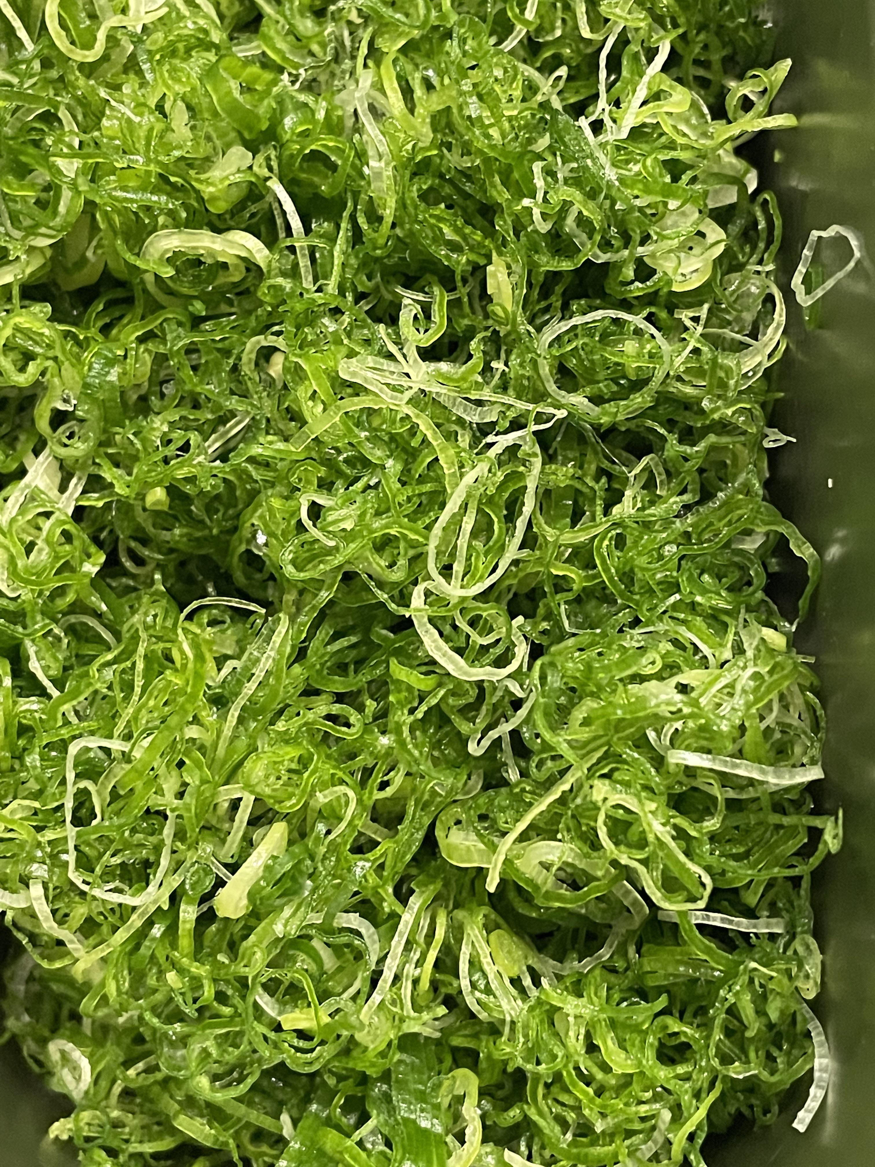 Sliced negi. Garnish for sushi r/sushi