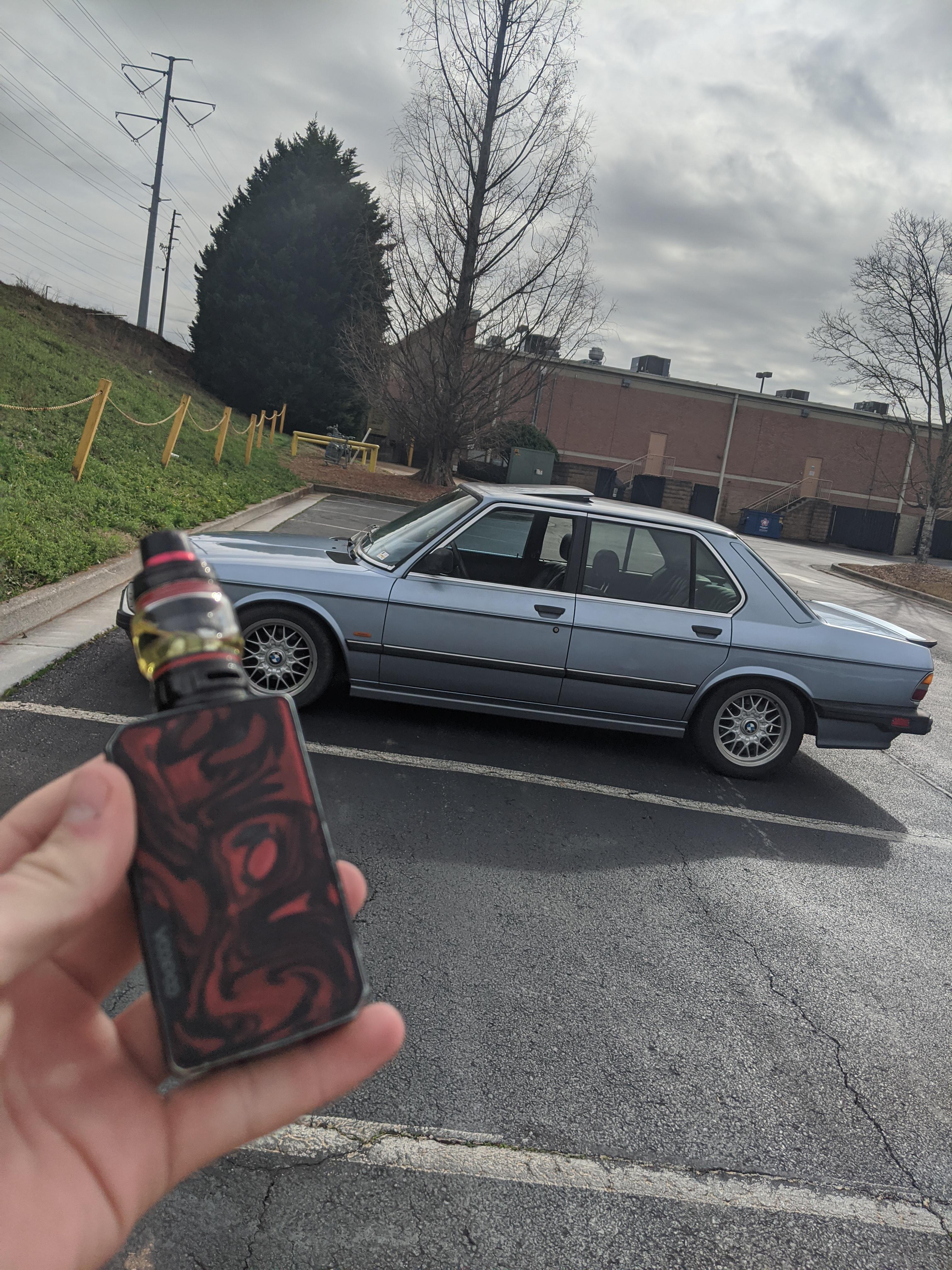 Car and vape check you can't drive a BMW with out vaping it comes with every model standard r