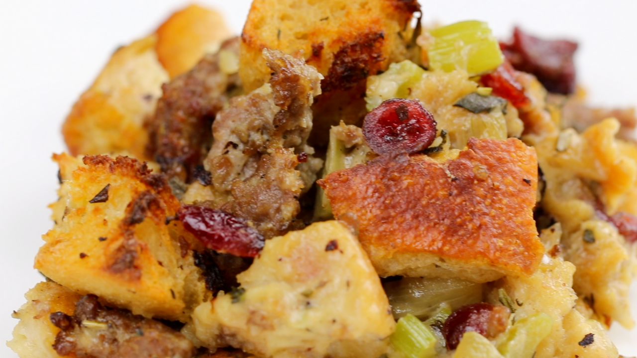 Traditional Sausage Stuffing r/recipes