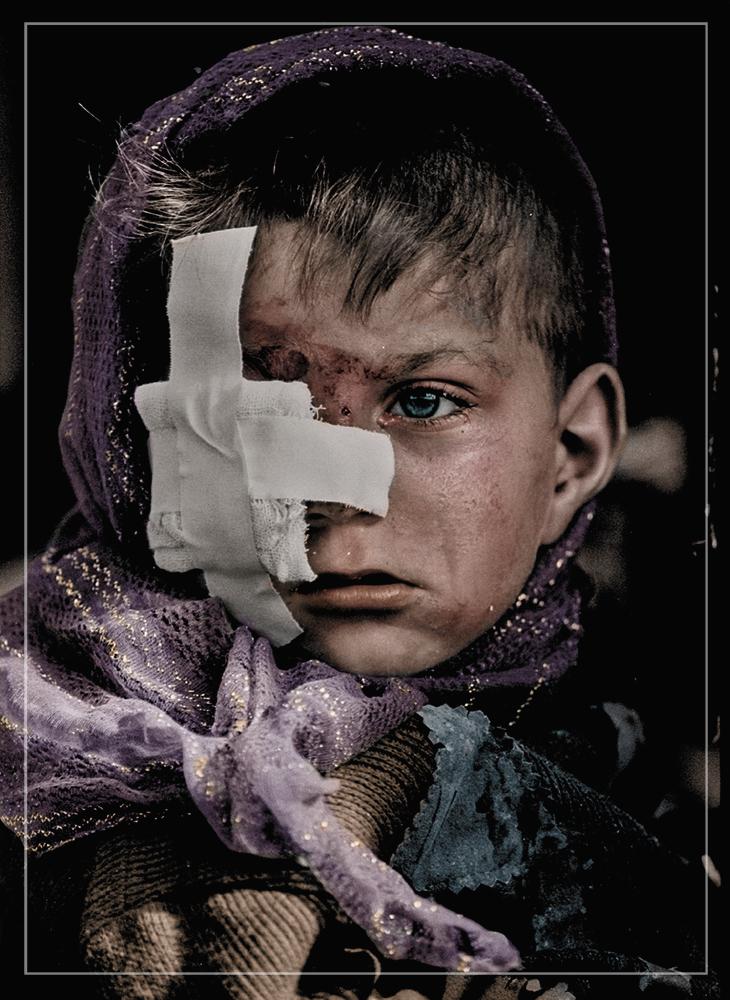 Kurdish boy, Iran Iraq War. Photo Kaveh Golestan r/Colorization