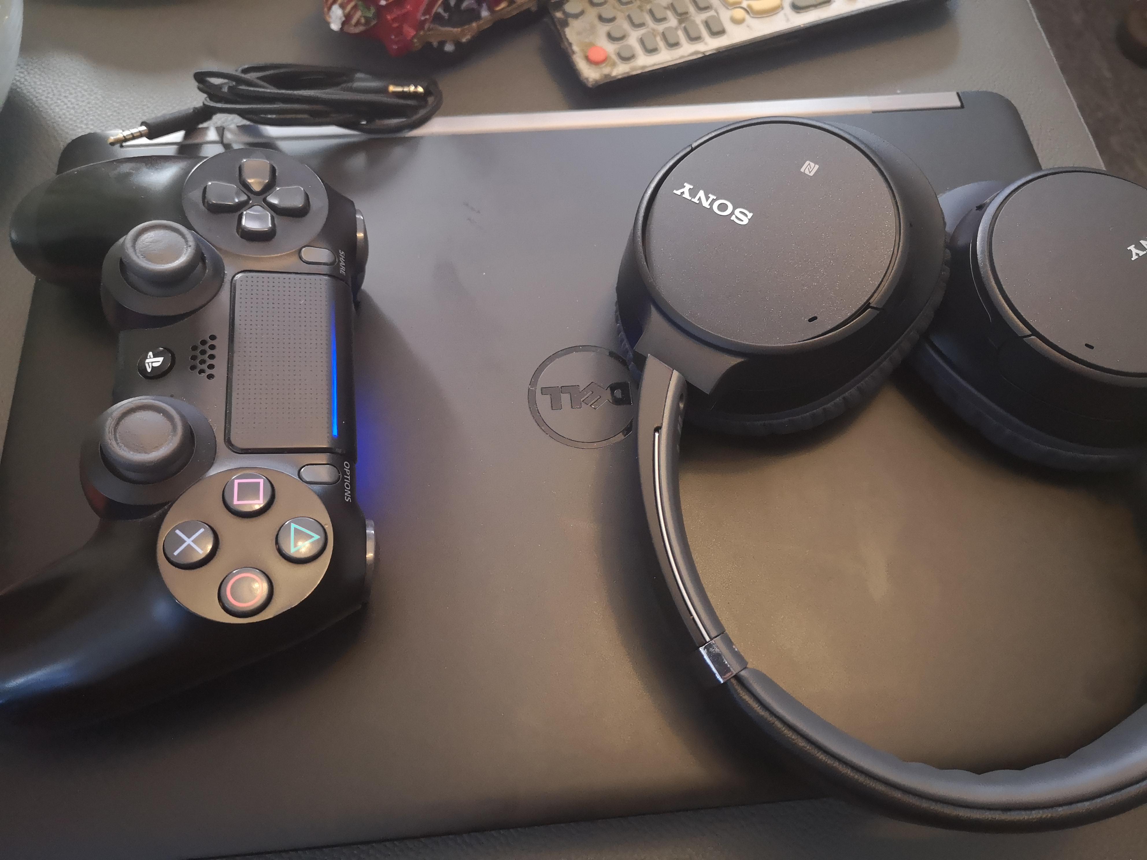 Matte black everything r/mkbhd