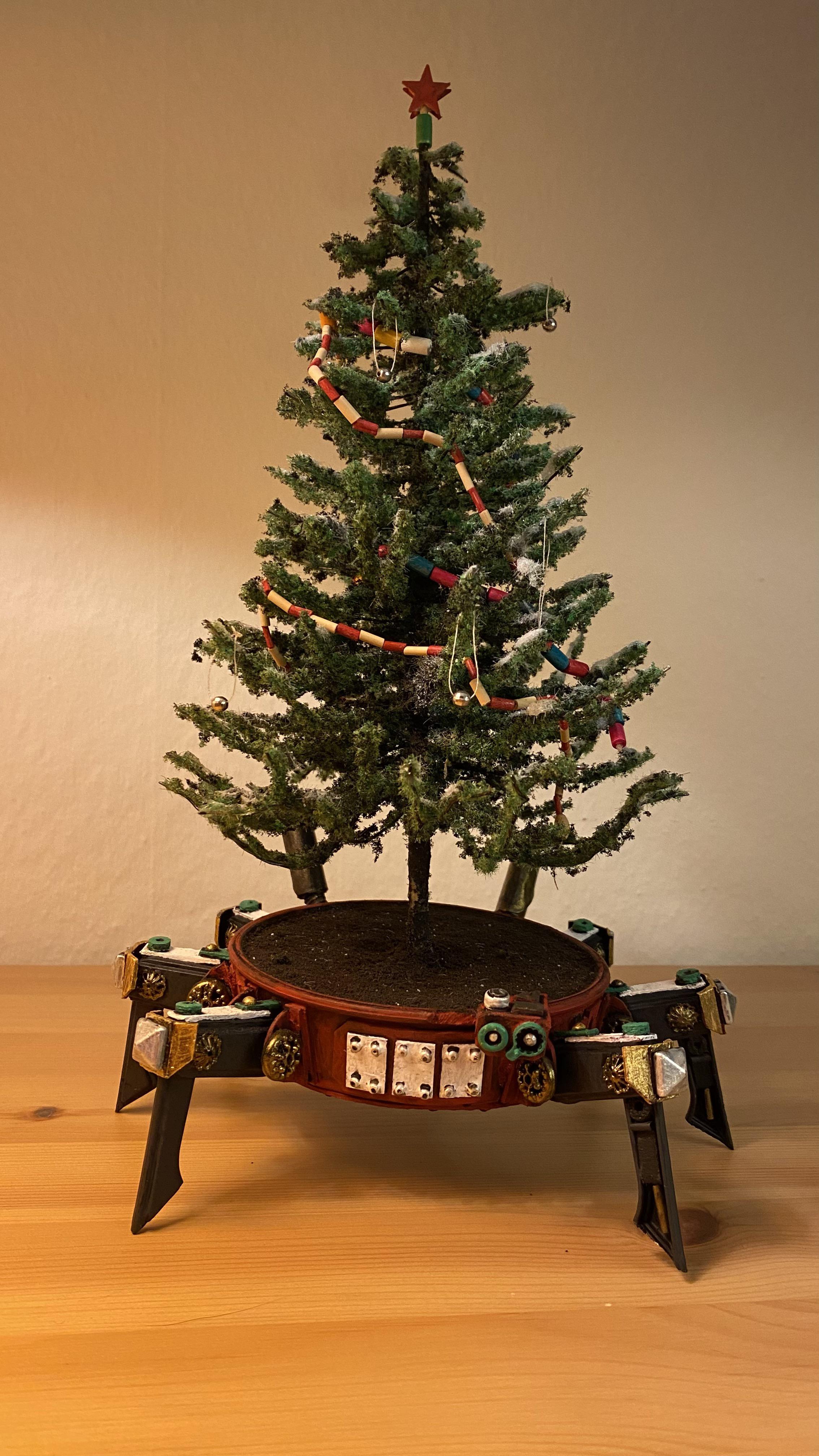 i made a xmas tree delivery bot r/Miniworlds