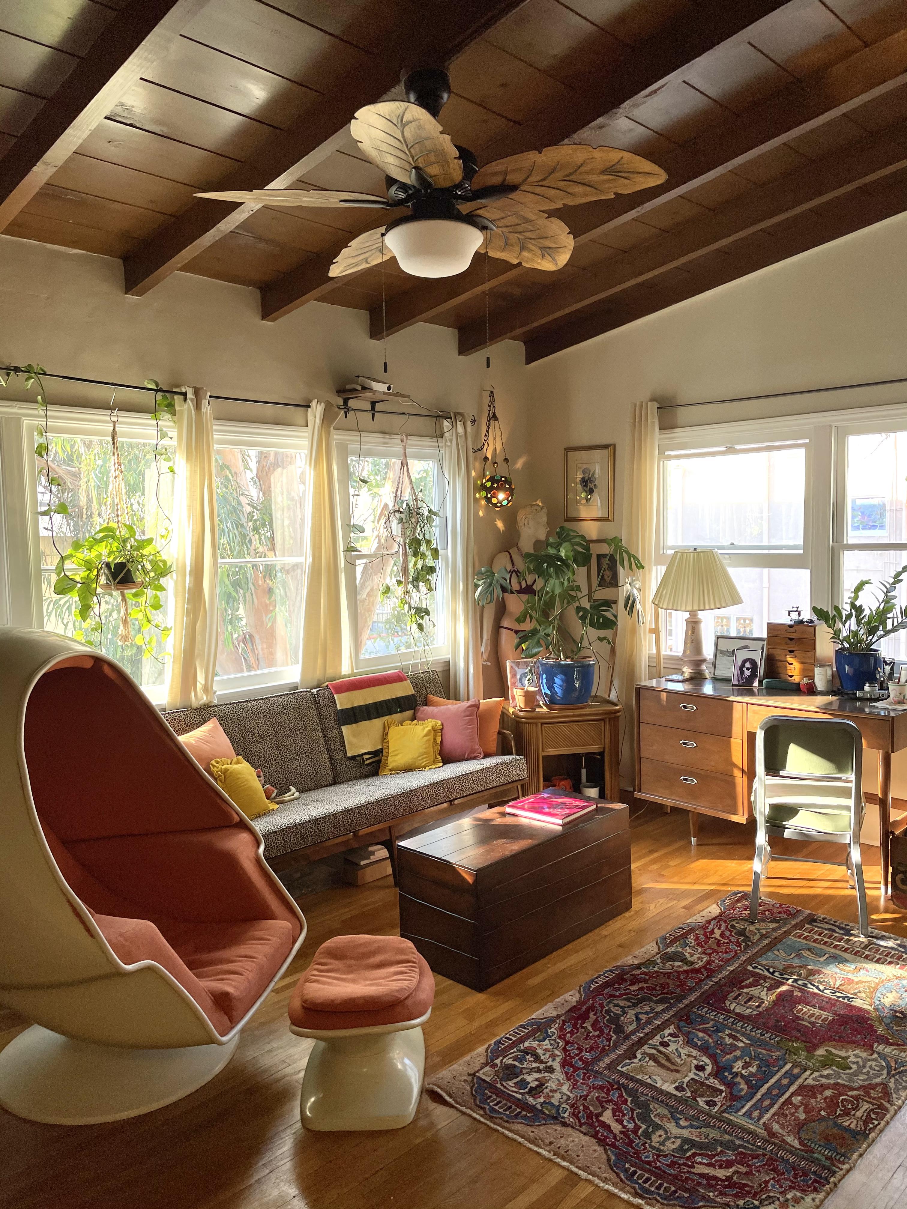 living room in los angeles r/AmateurRoomPorn