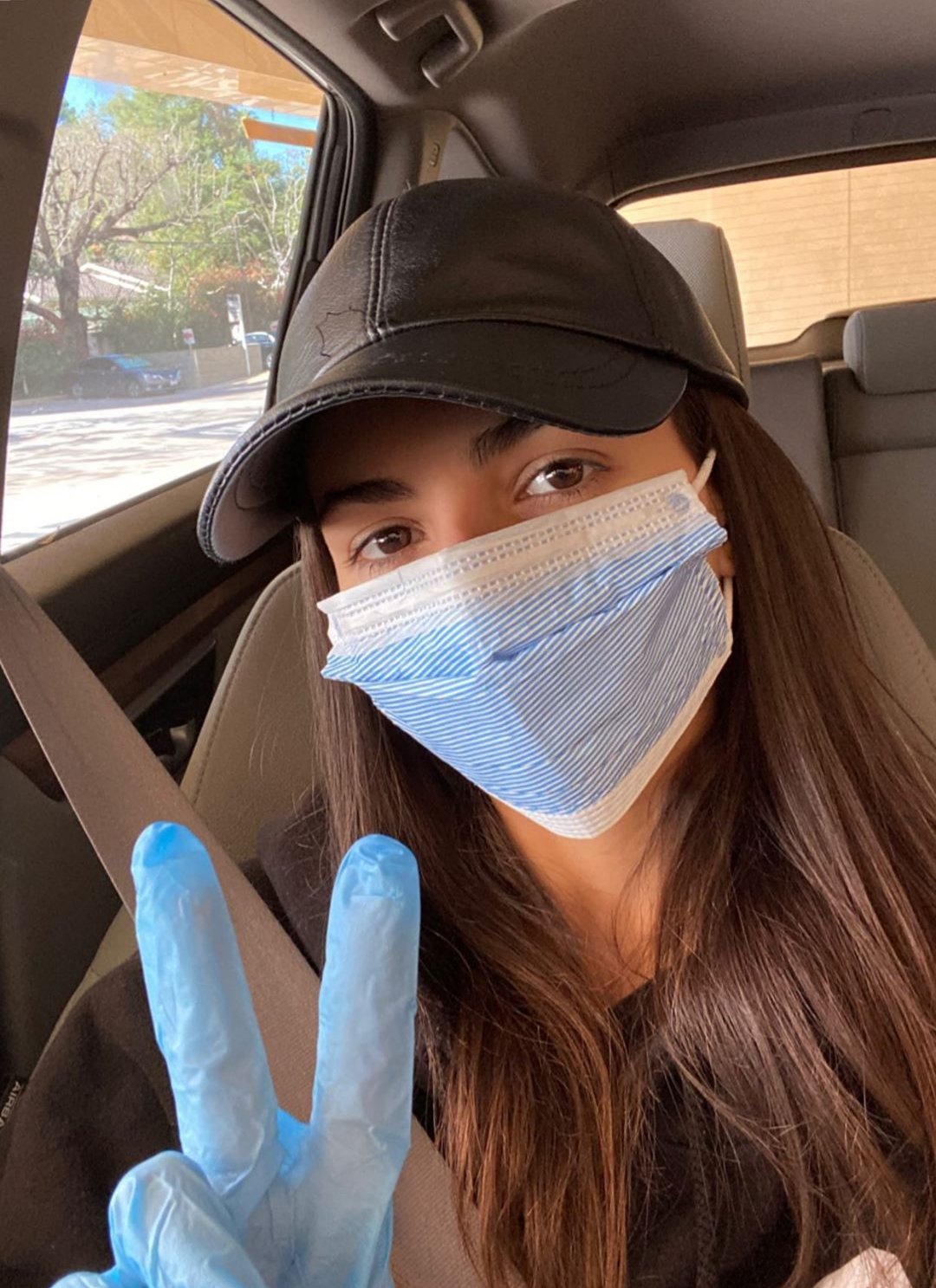 who looks better in a mask and rubber gloves? r/victoriajustice