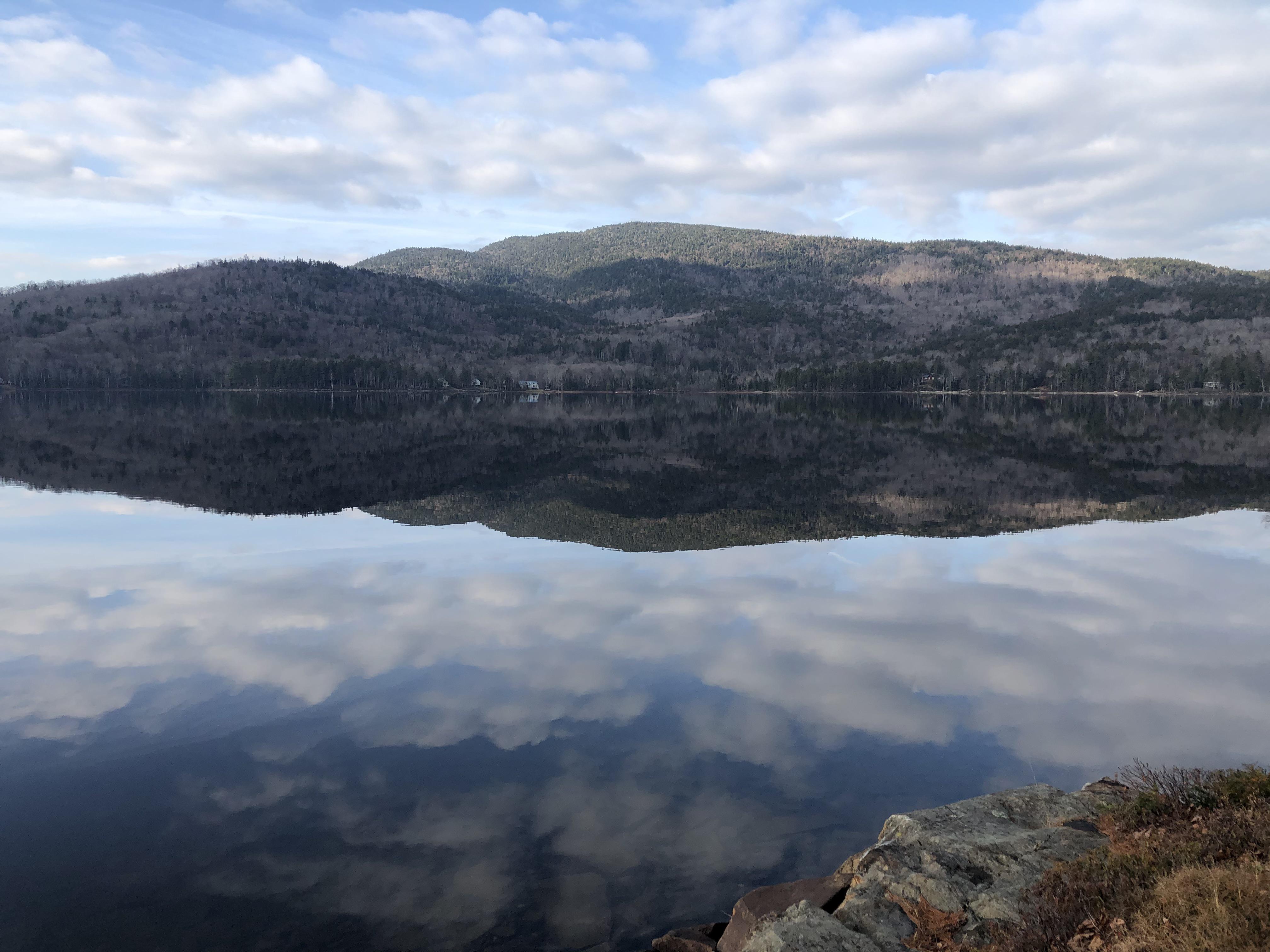 Long Pond outside of Rangeley a couple of weeks ago. r/Maine