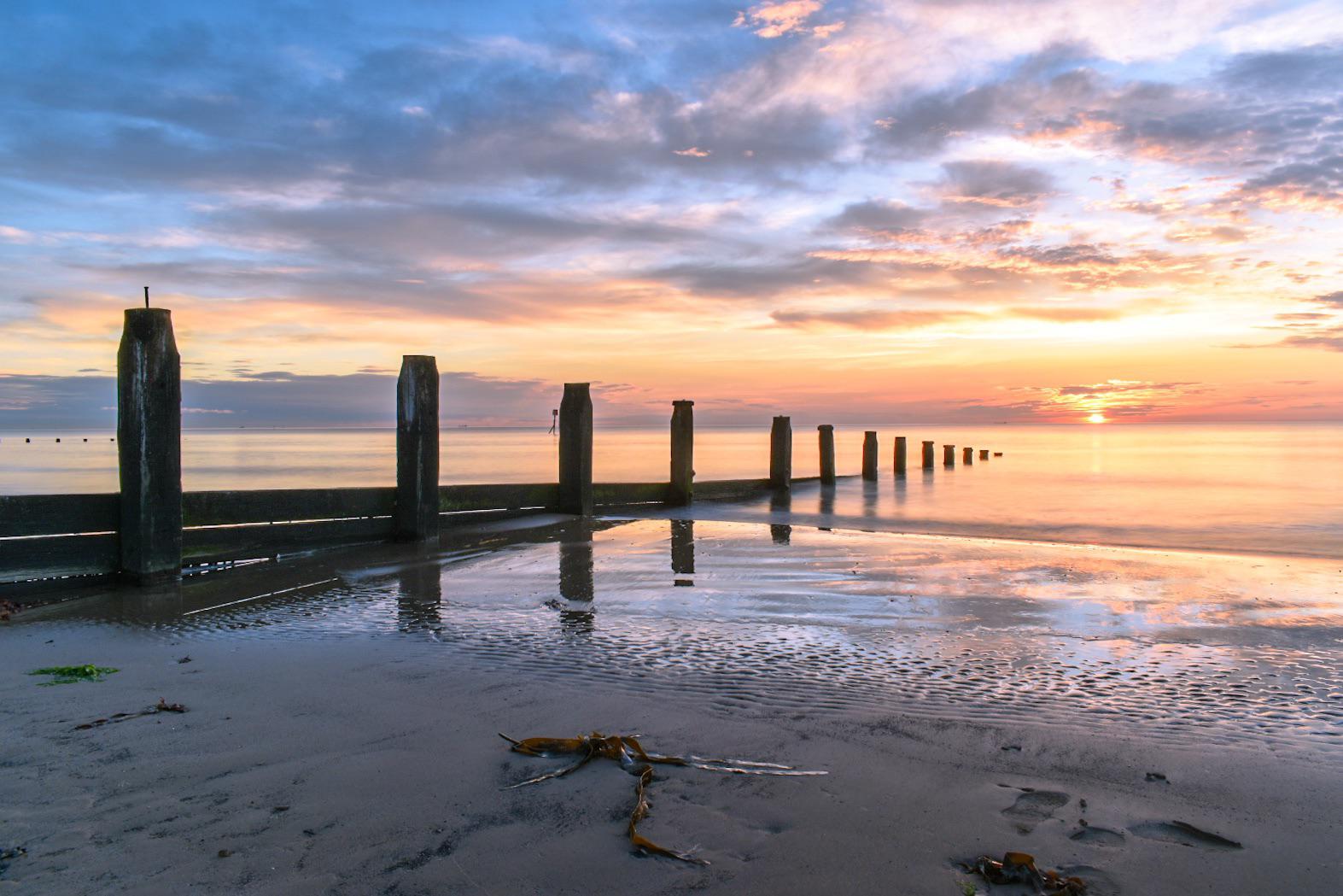Redcar beach at sunrise r/Teesside