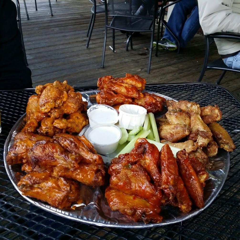 Wings 5 ways from Wild Wings in Savannah GA r/Wings