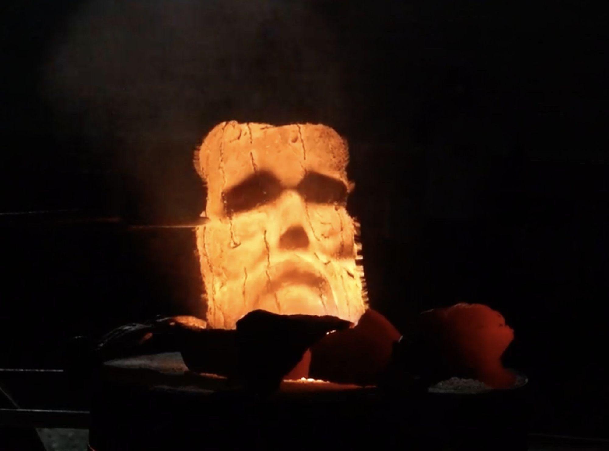 The face of Robert E Lee, as a bronze of the proslavery leader is