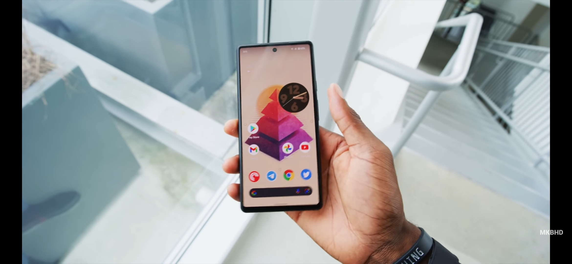 Where can I get this wall? It's from MKBHD's Pixel 6 review r