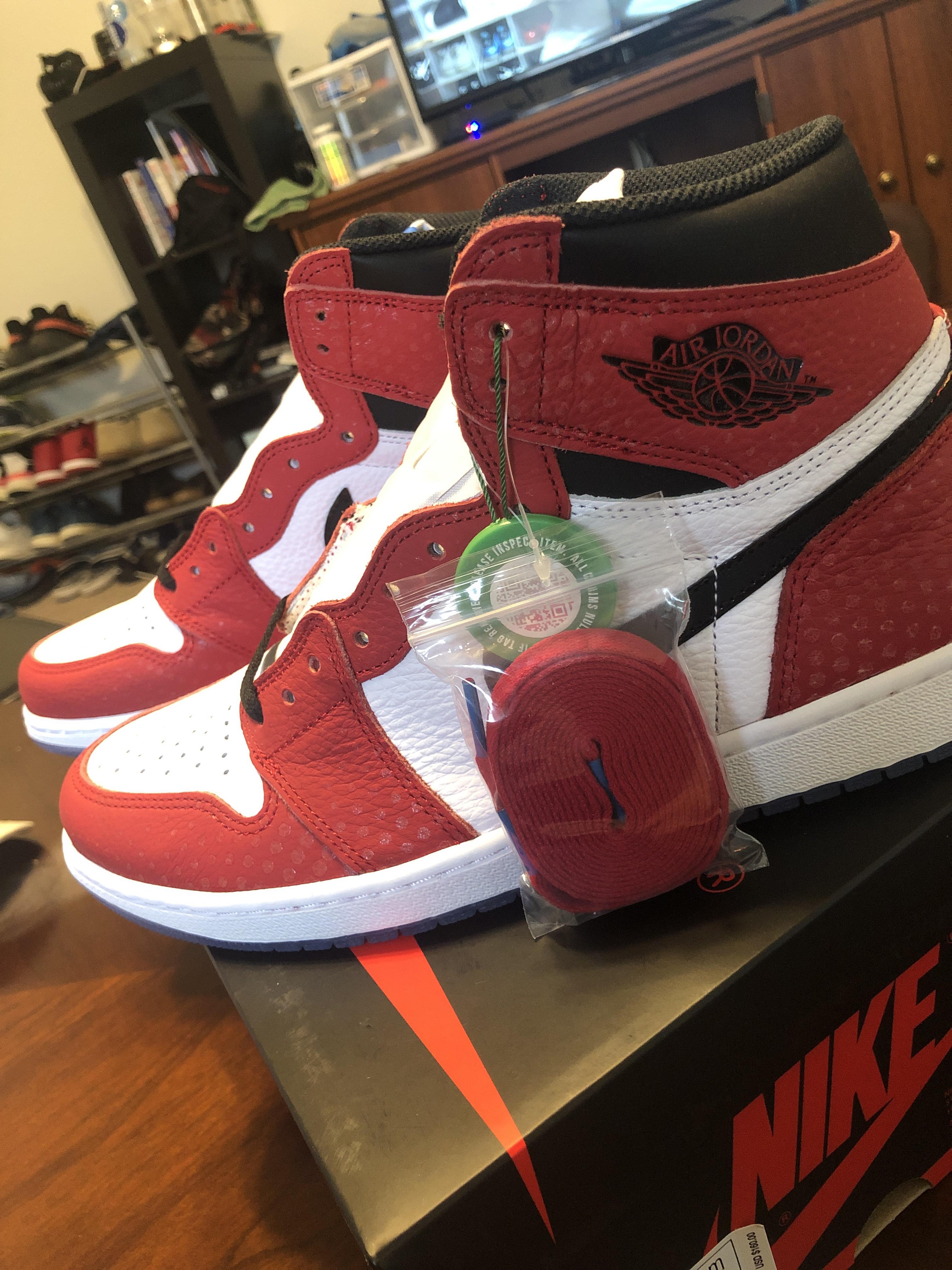 My first Jordan 1s ever! So exited! r/Sneakers