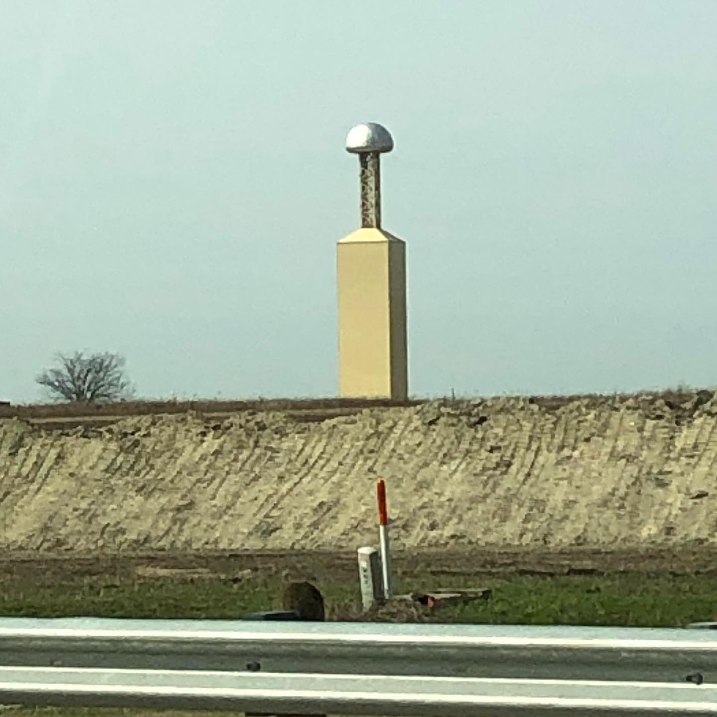 Seen in Italy, Texas r/whatisthisthing