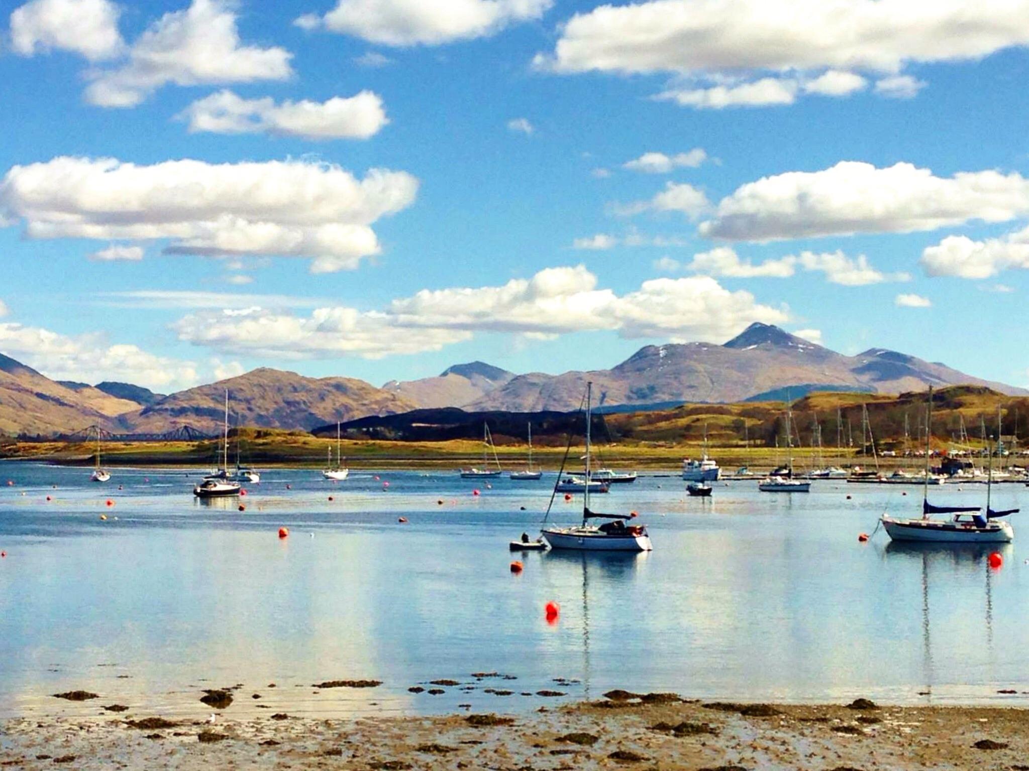 Dunbeg Harbor, on the road to Oban r/Scotland
