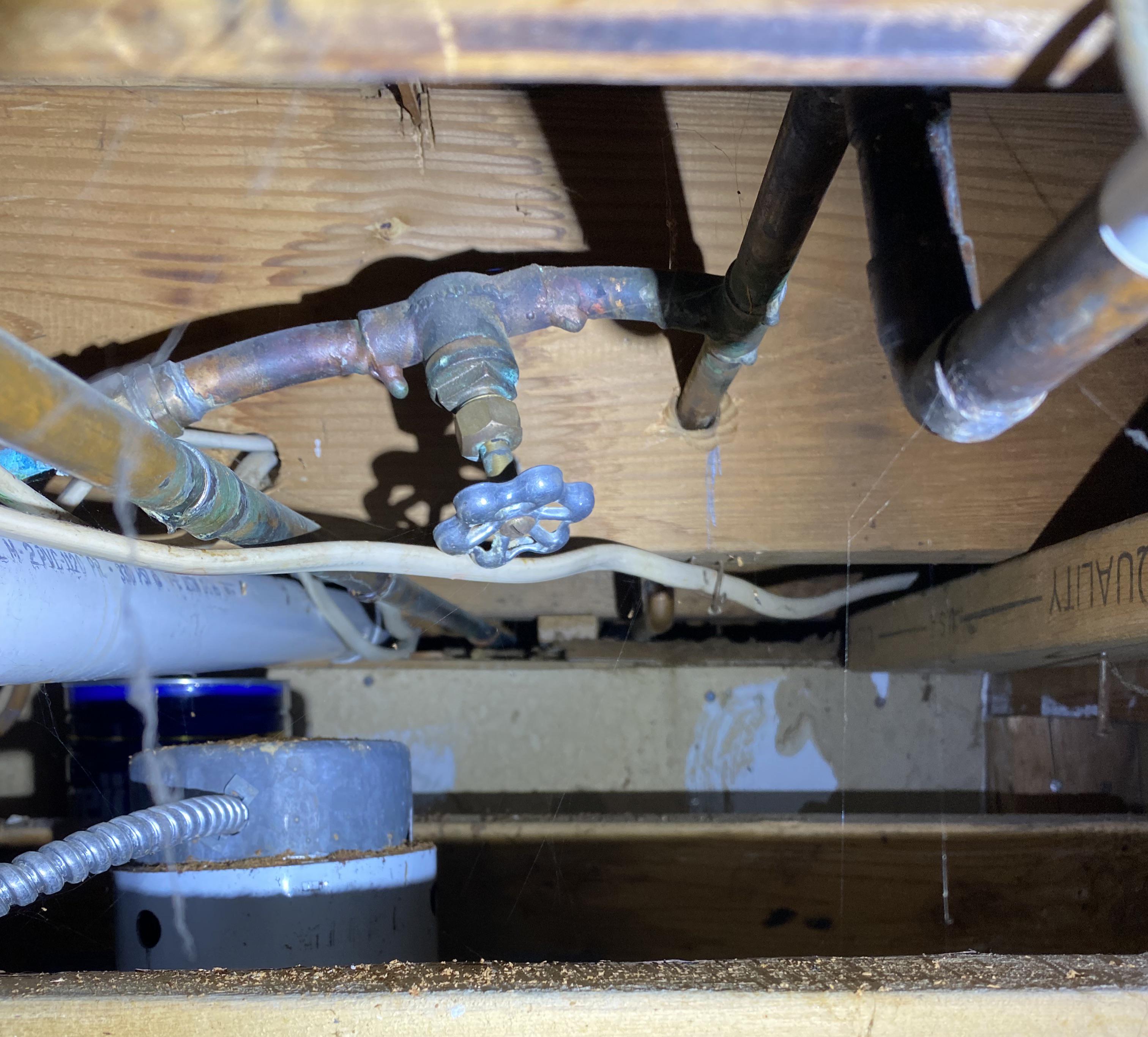 Is this valve brazed to the copper? Why is it so deformed? r/Plumbing