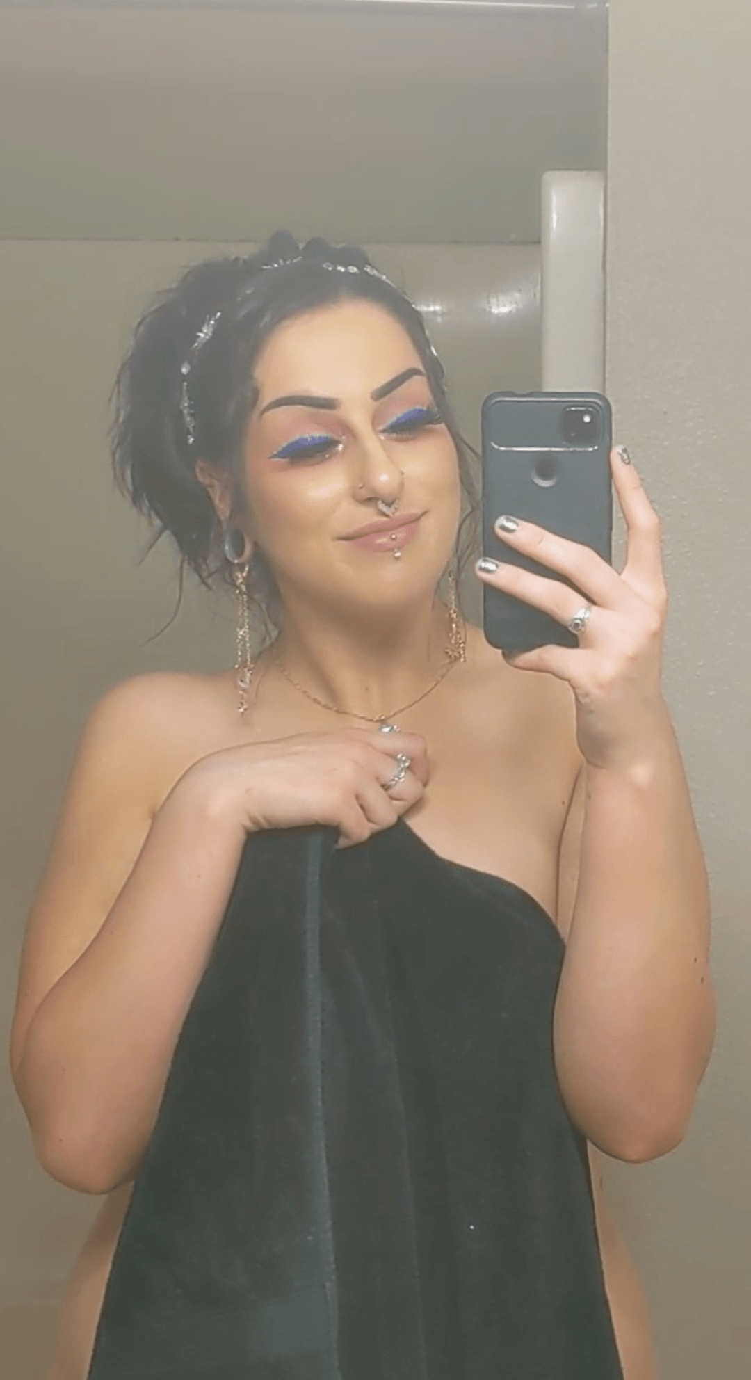 quick shower selfie for your timeline 😋💖 [26f] r/selfie