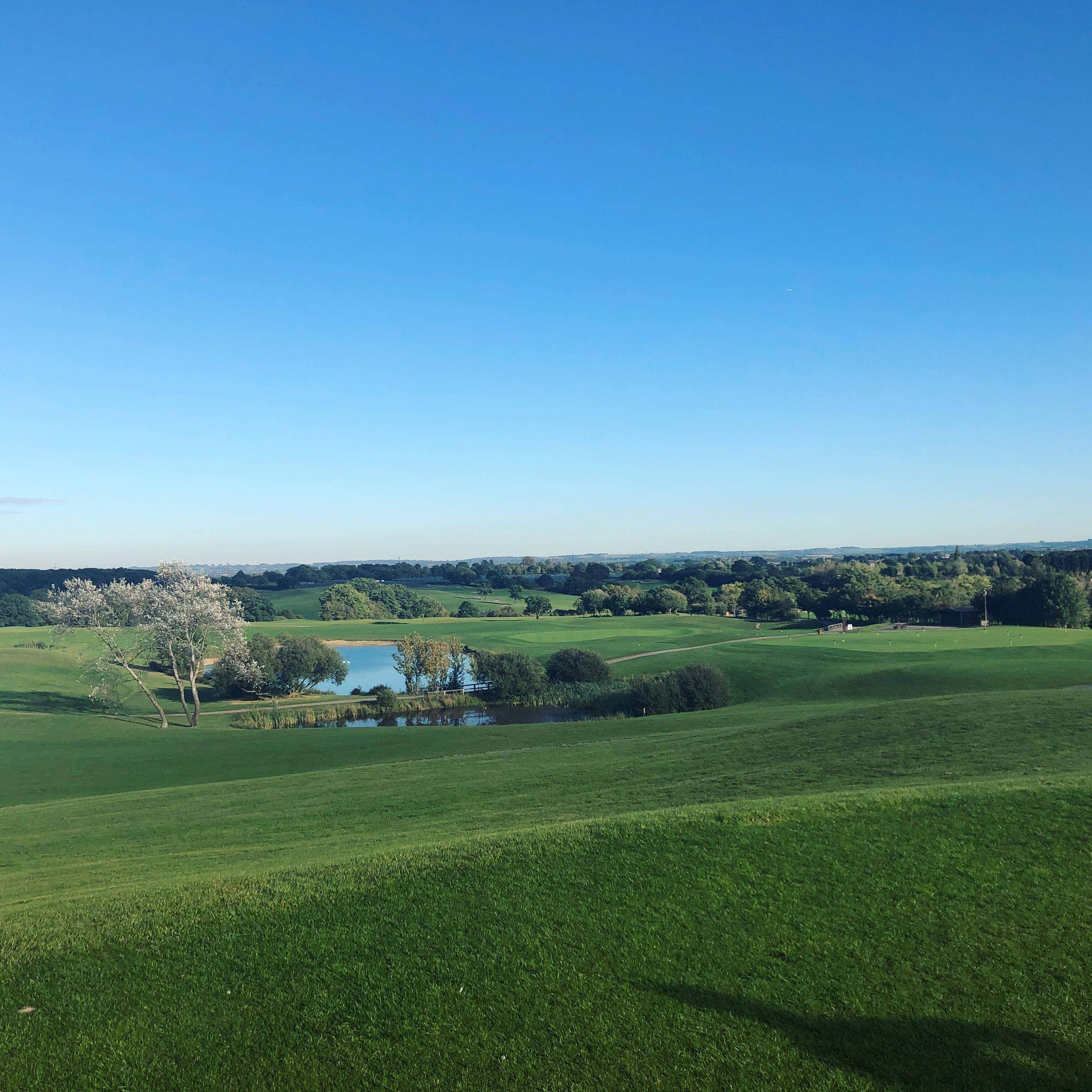 Beautiful day at Woodlands Golf Course. r/bristol