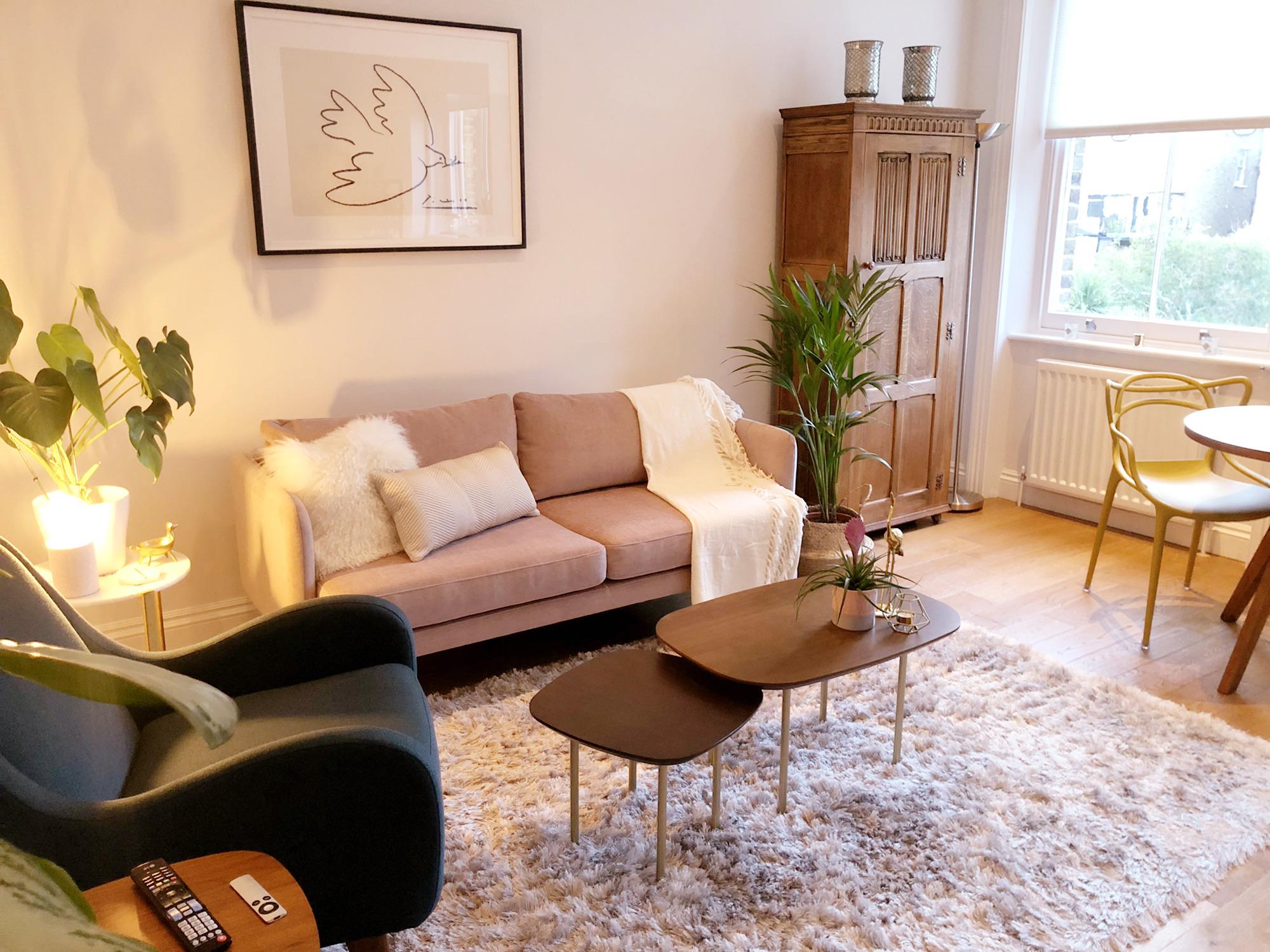 Finally found a sofa that fit through my narrow doorway. London